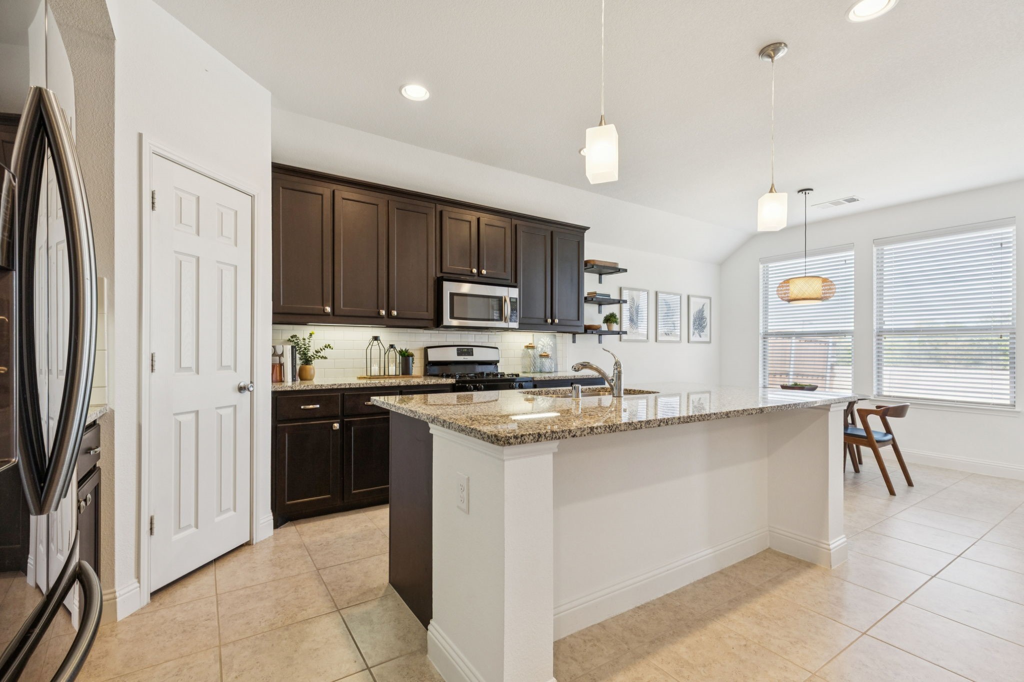 1209 Roadrunner Drive