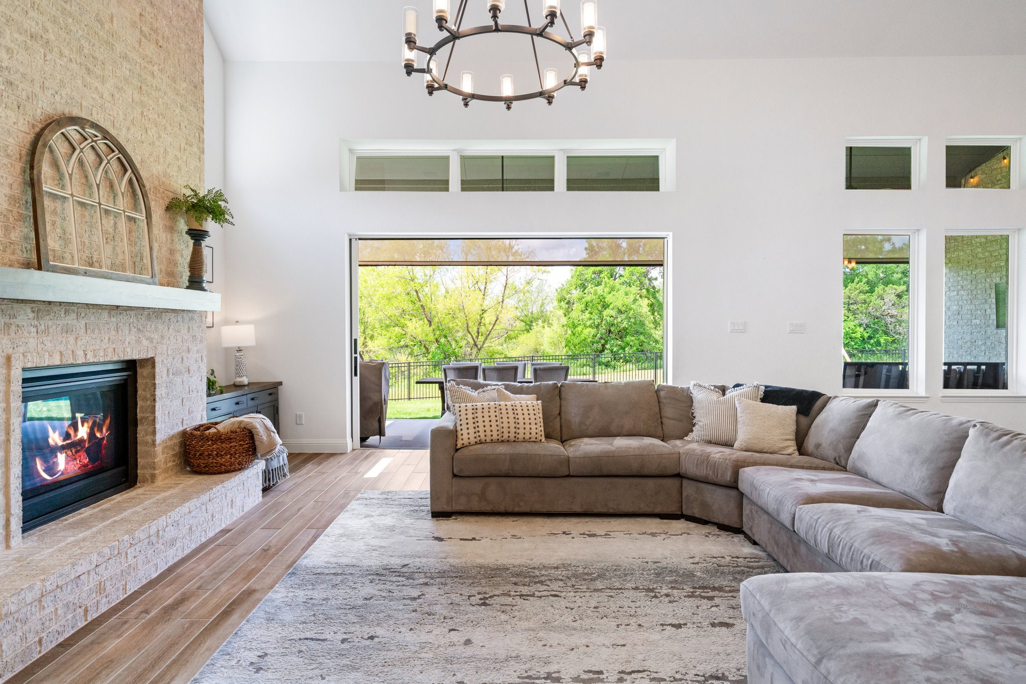 8609 Autumn Lake Trail