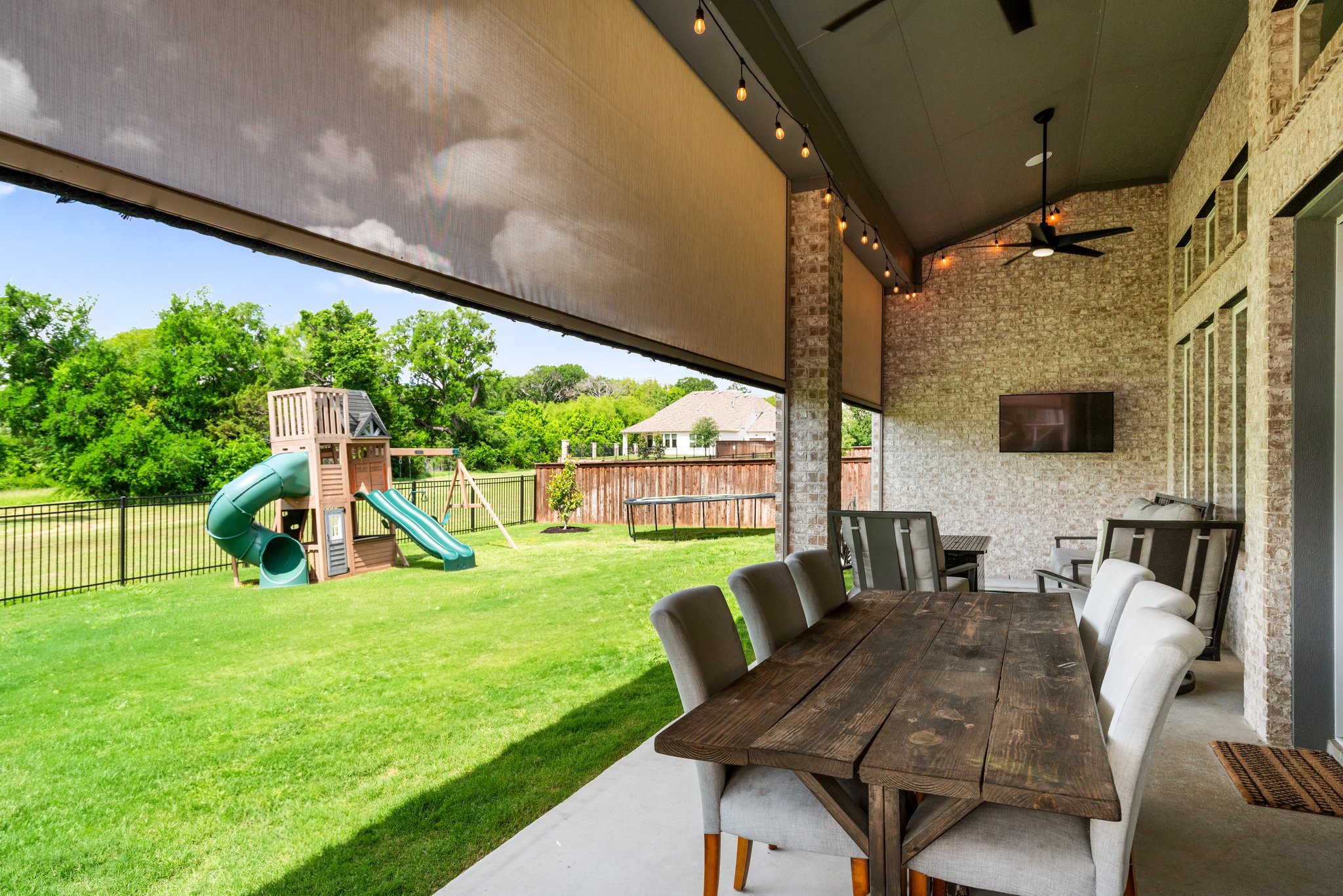 8609 Autumn Lake Trail