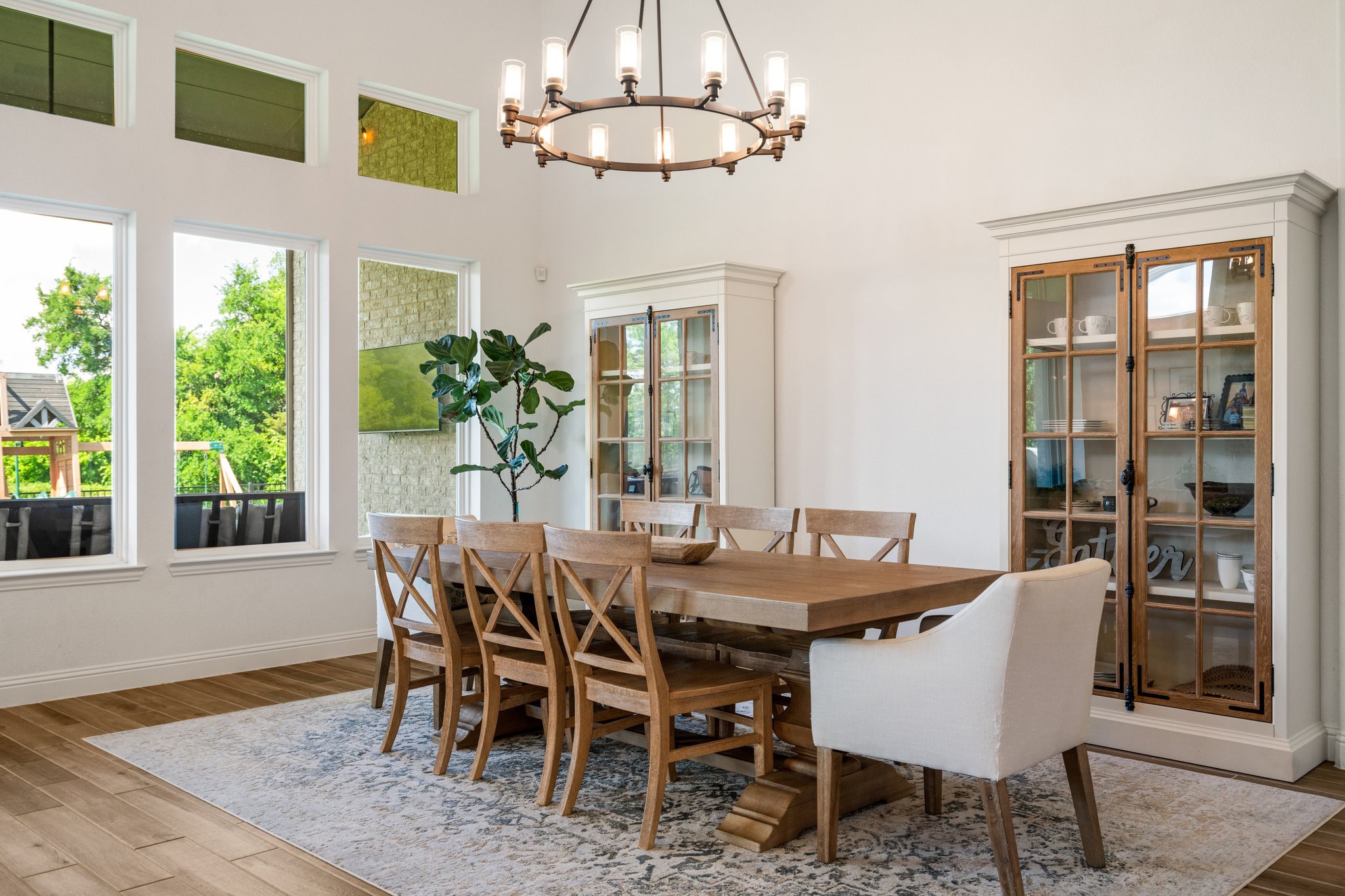 8609 Autumn Lake Trail