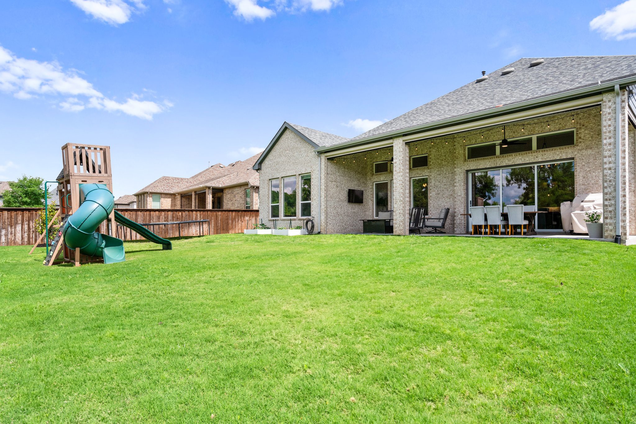 8609 Autumn Lake Trail