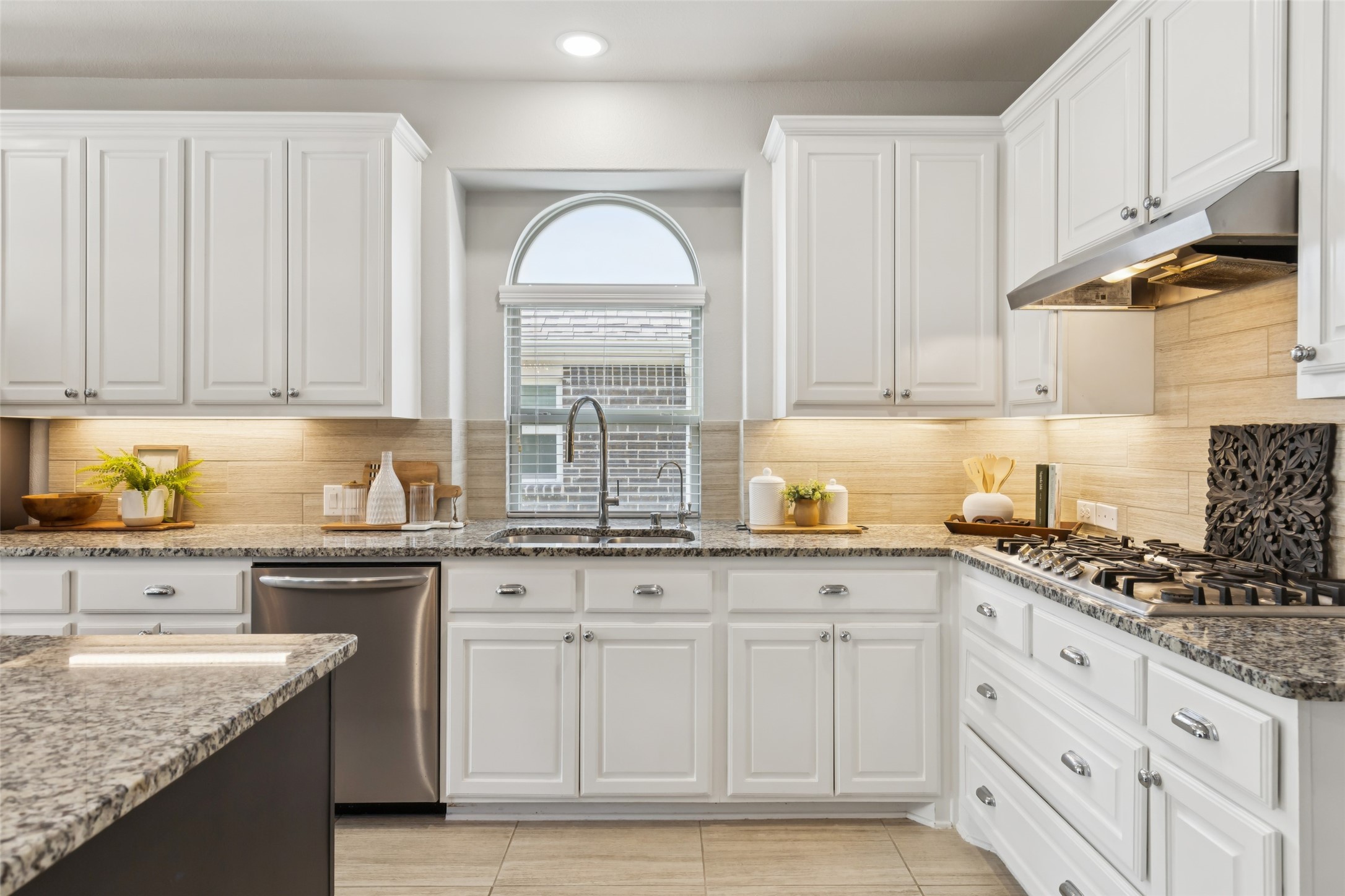 2312 Whitney Lane