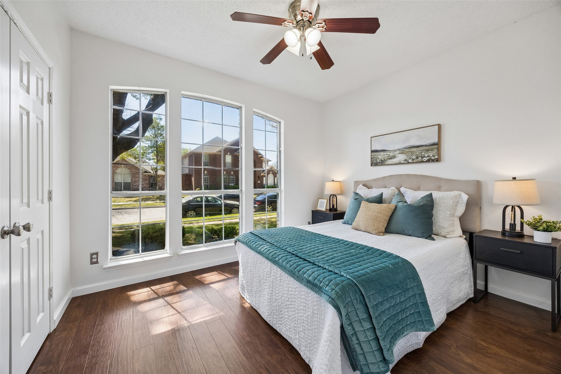 4212 Honeysuckle Drive