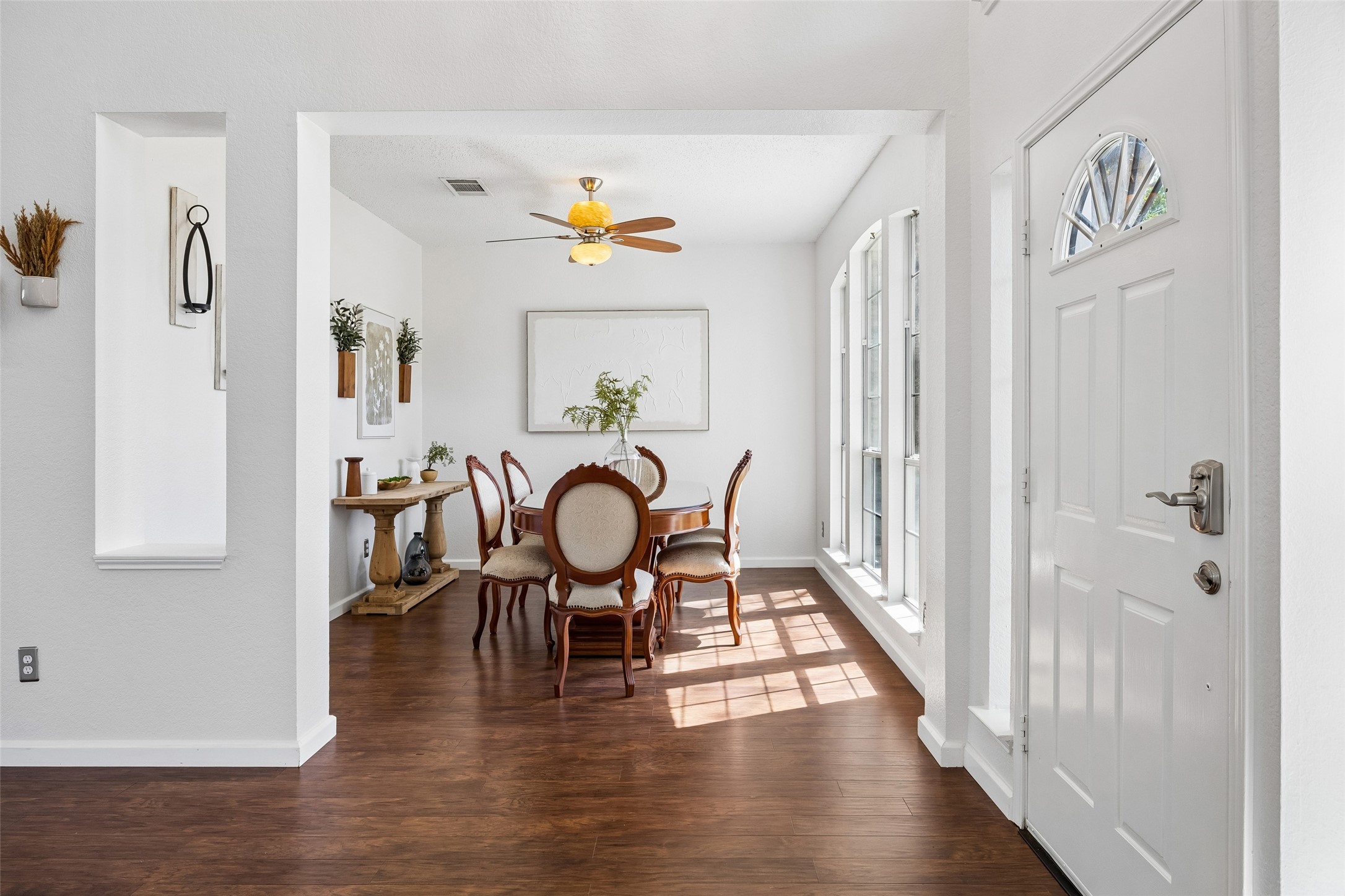 4212 Honeysuckle Drive