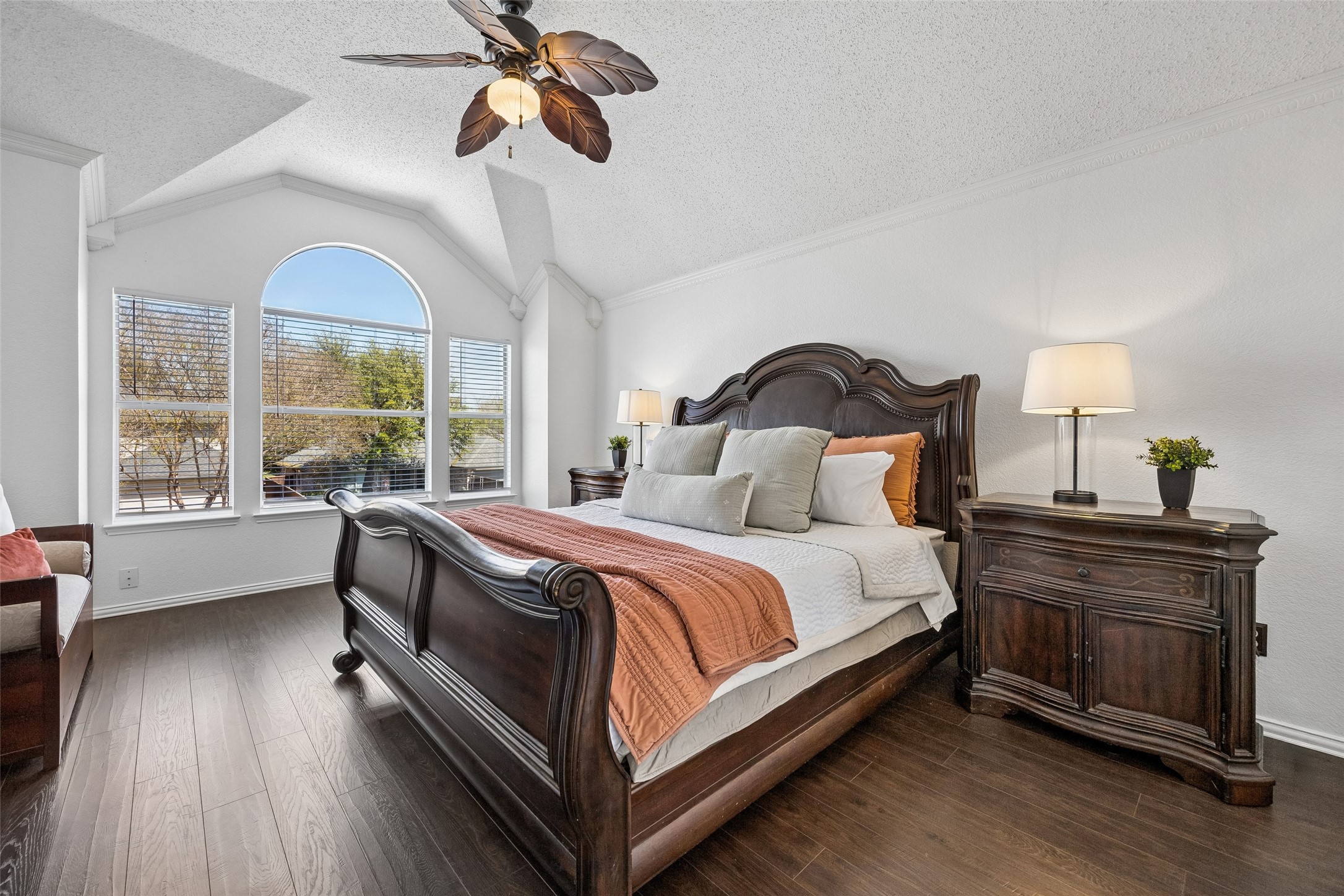 4212 Honeysuckle Drive