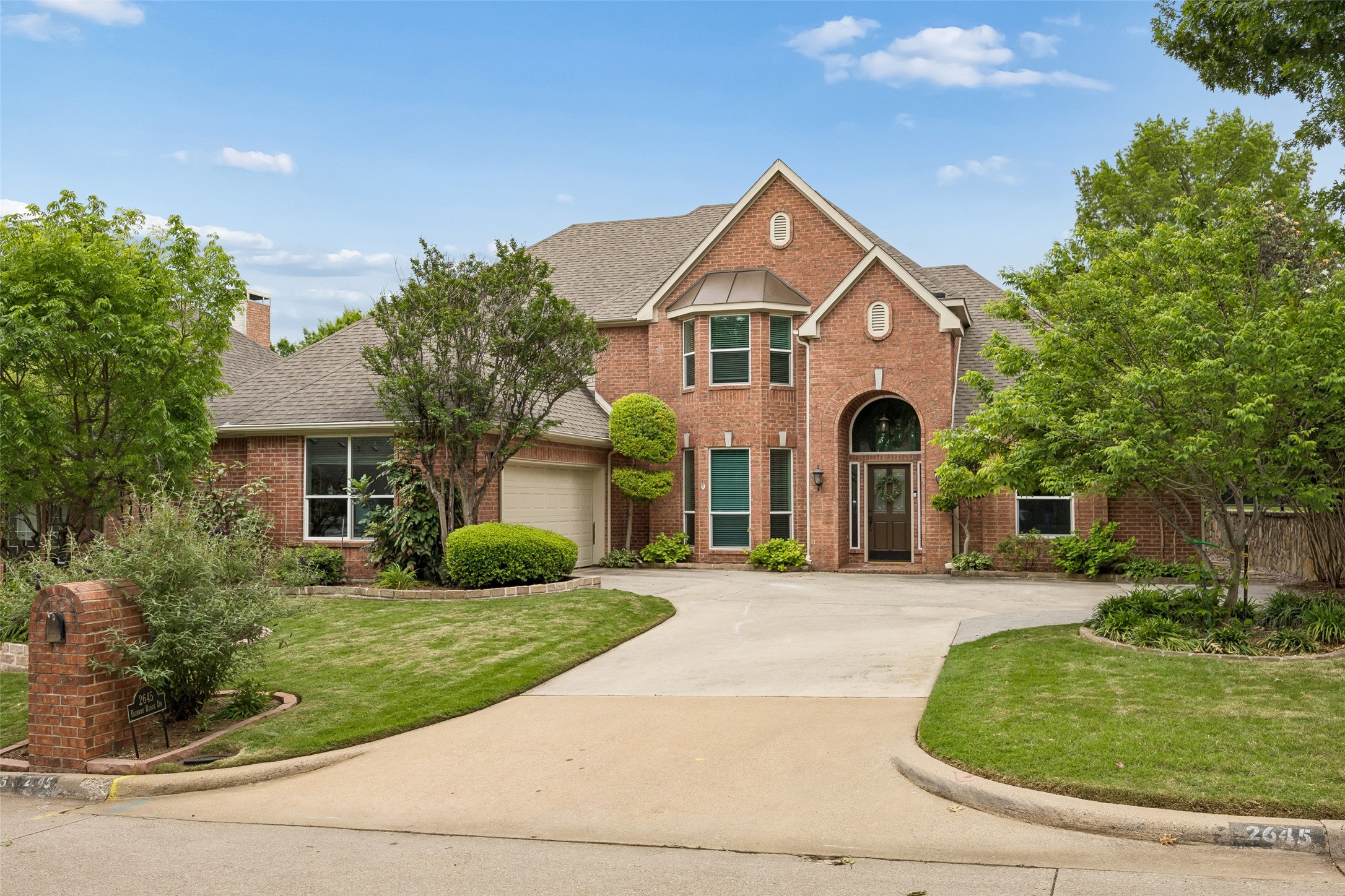 2645 Fairway Ridge Drive