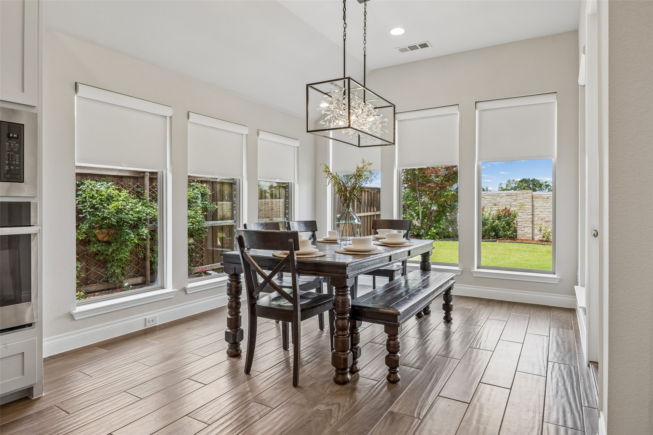 409 Calmwater Cove