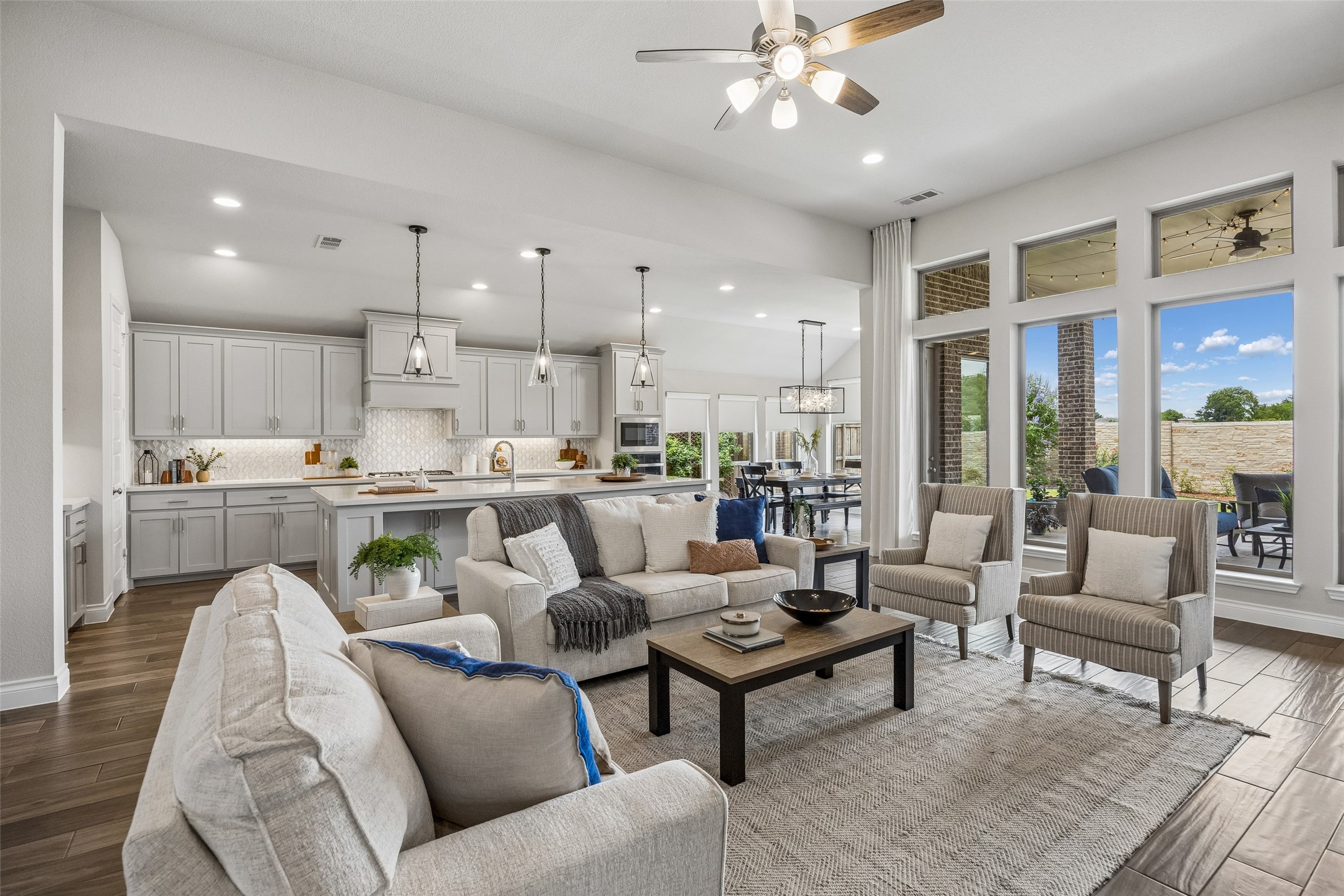 409 Calmwater Cove
