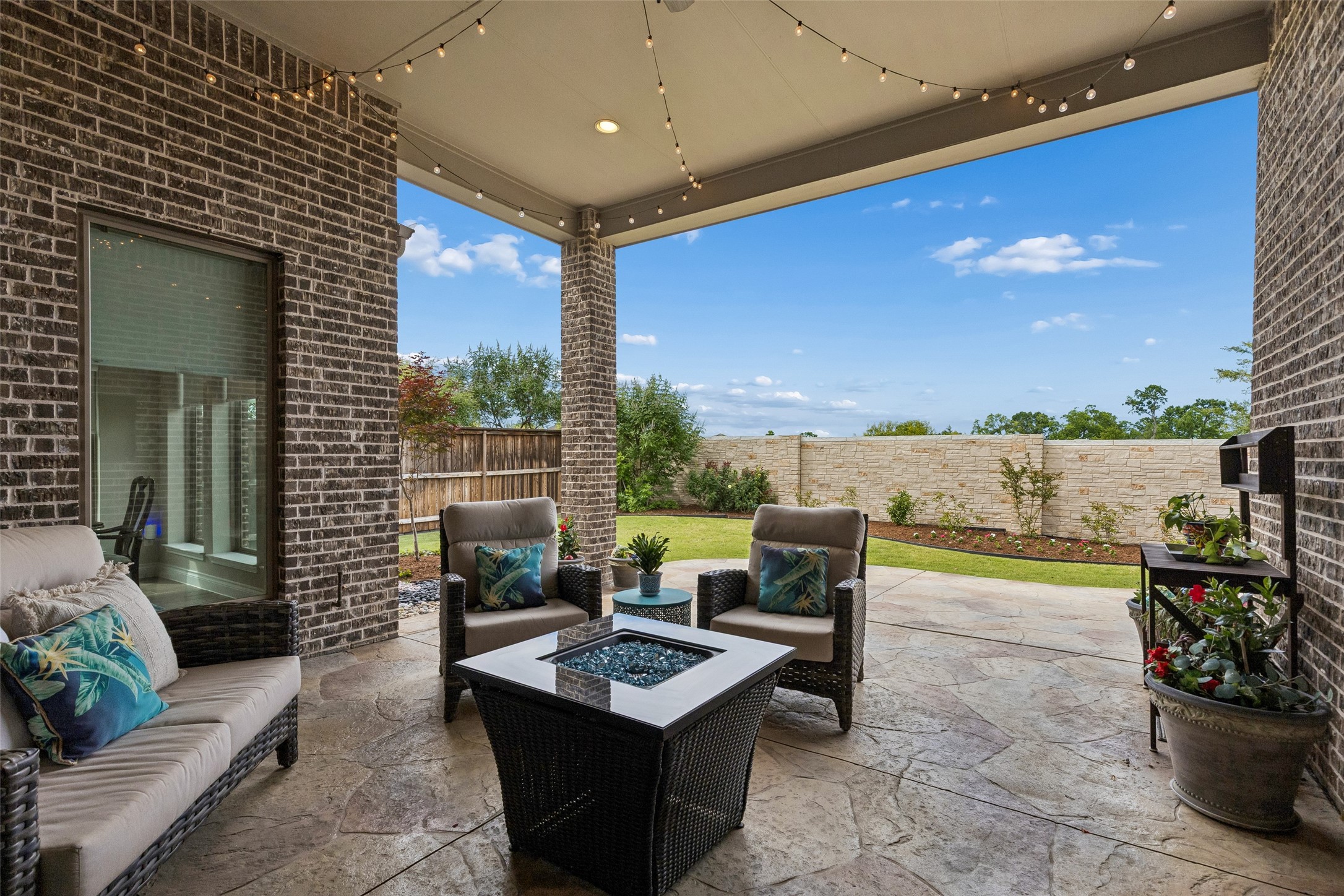409 Calmwater Cove