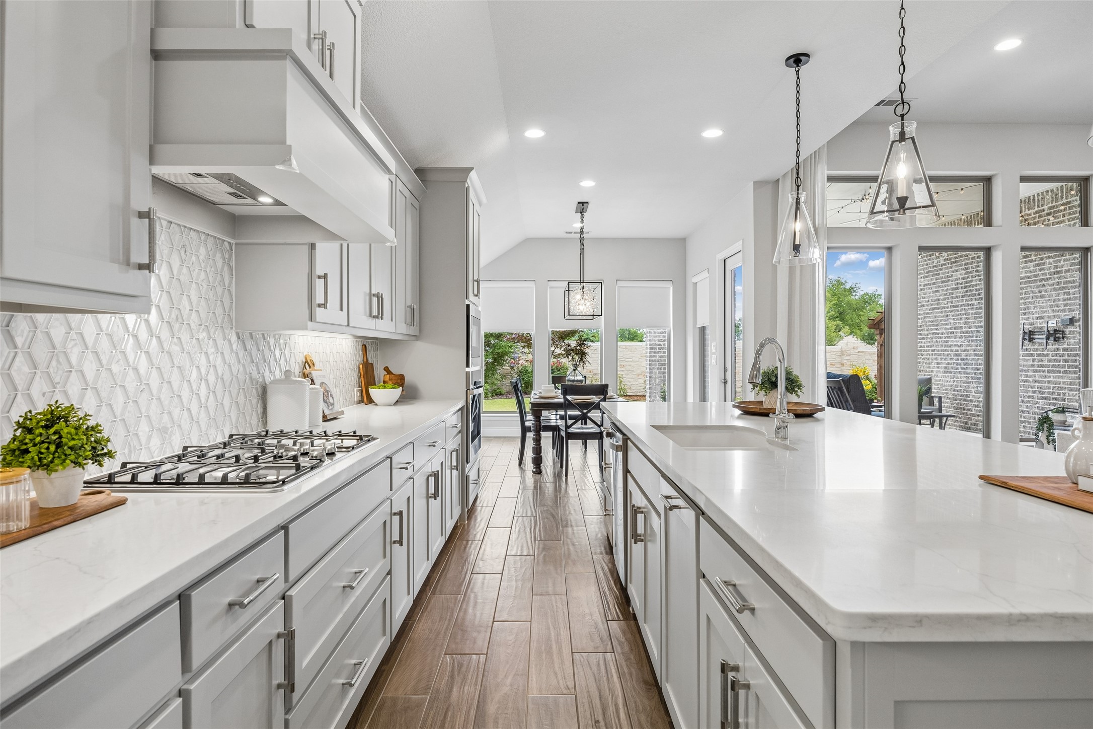 409 Calmwater Cove