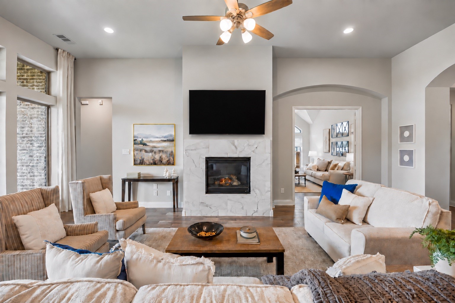409 Calmwater Cove