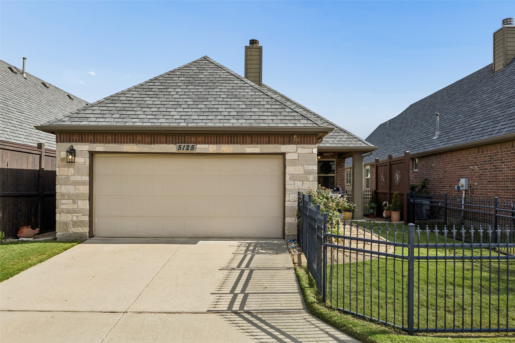 5125 Kentwood Drive