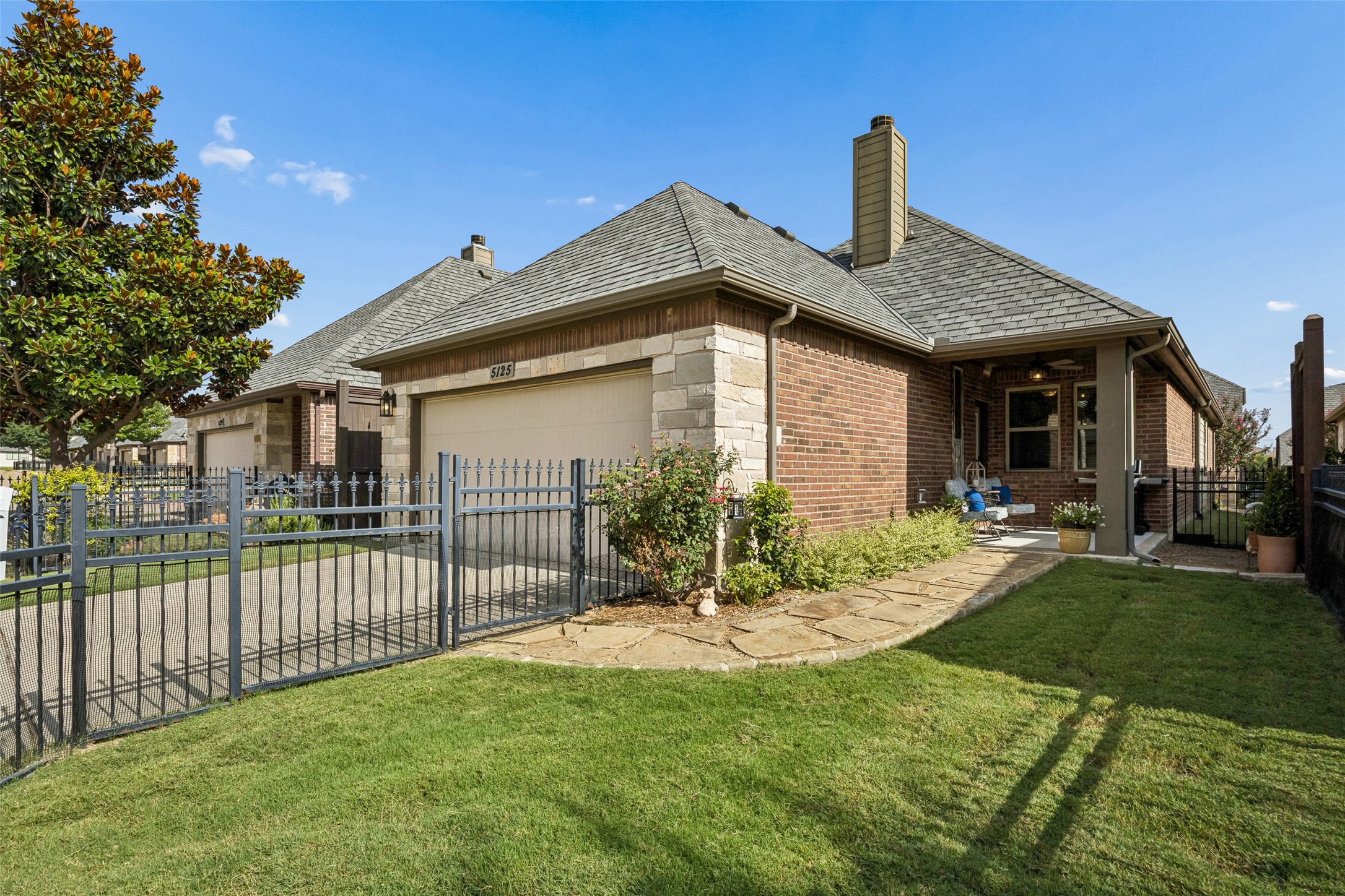 5125 Kentwood Drive