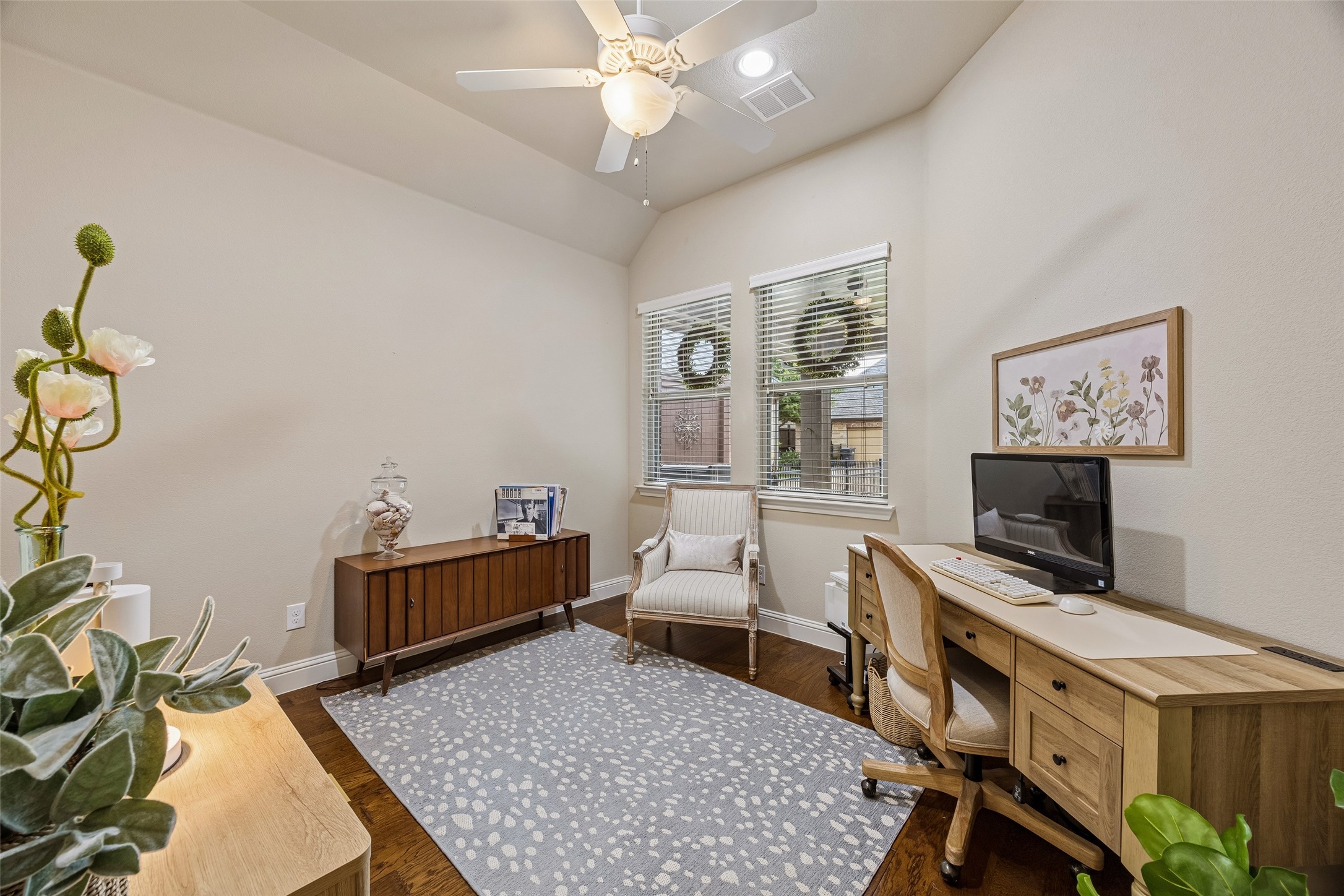 5125 Kentwood Drive