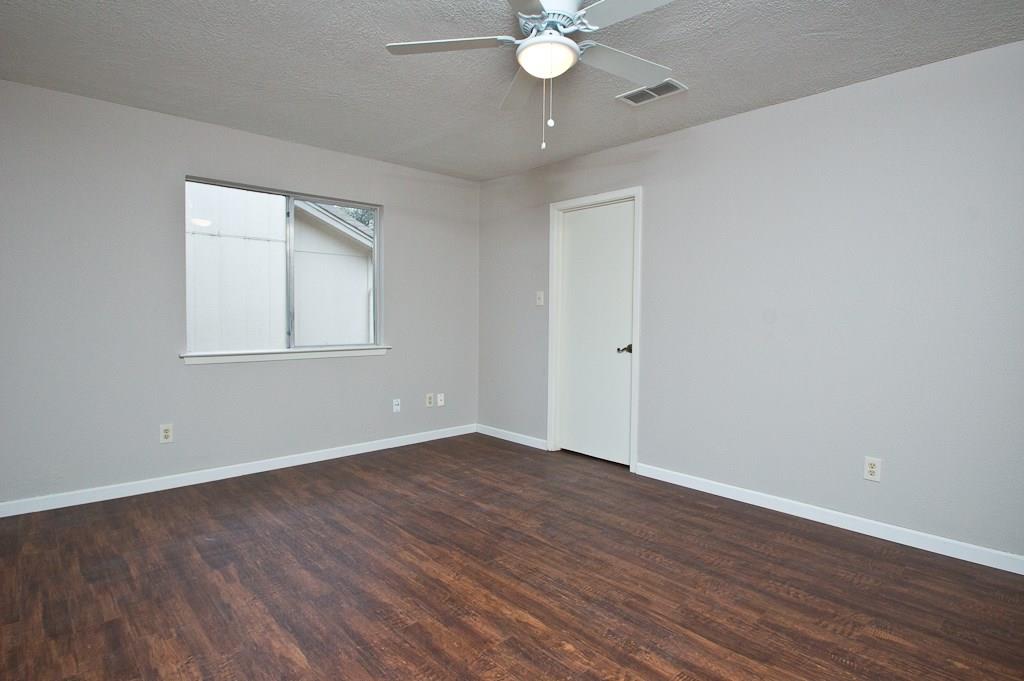 11908 Stout Oak TRL