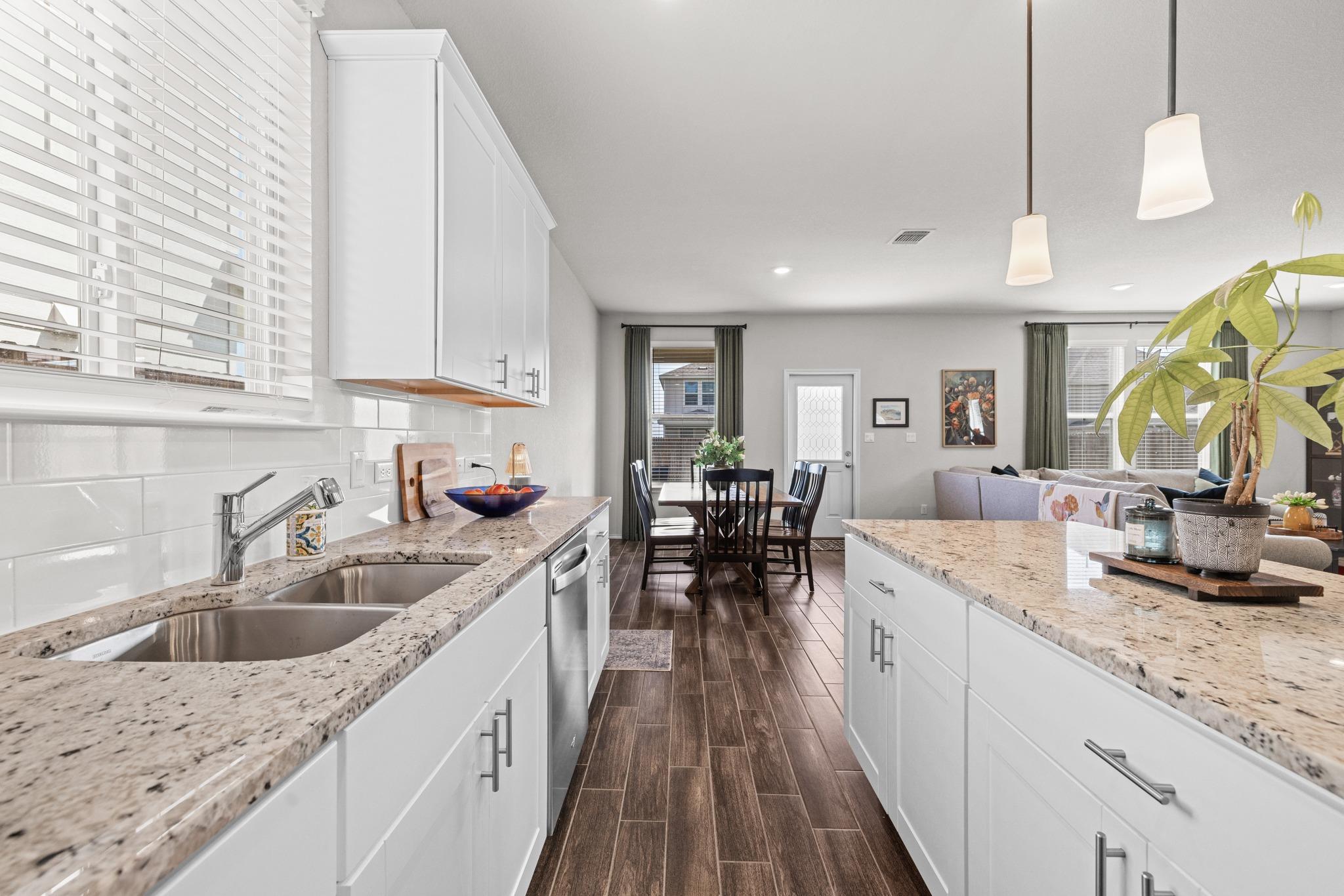 416 Bella Luna WAY
