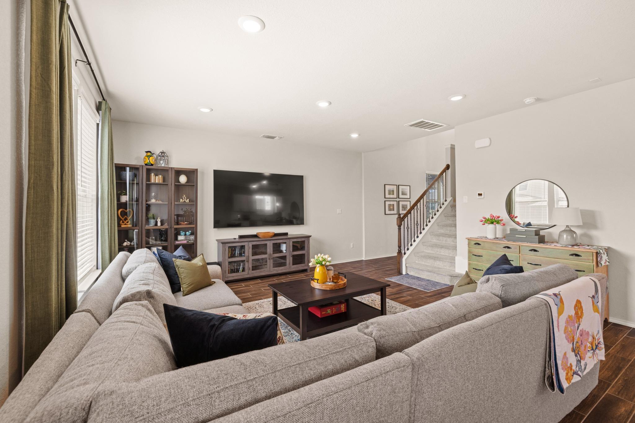 416 Bella Luna WAY