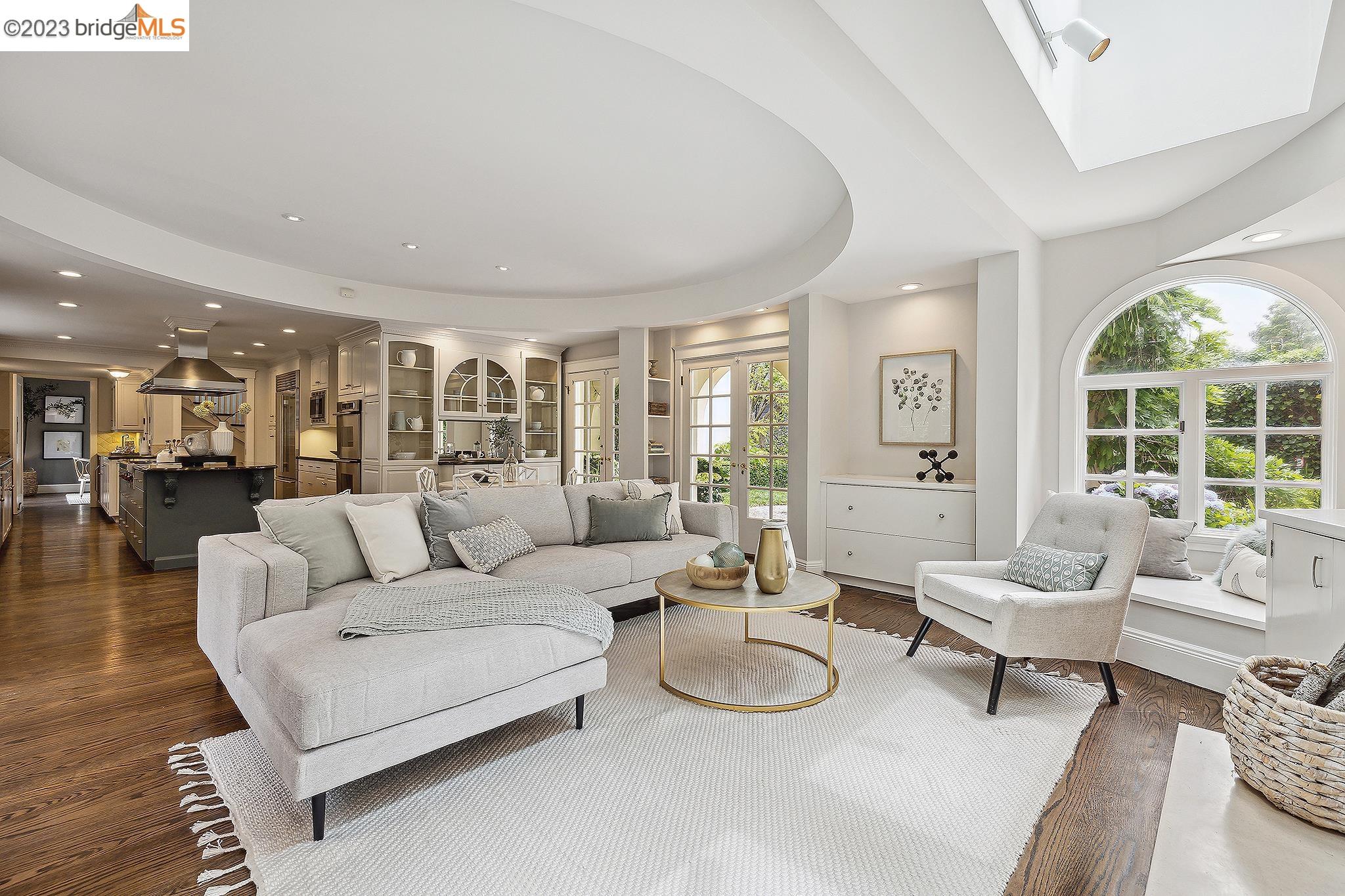 101 Sea View Ave