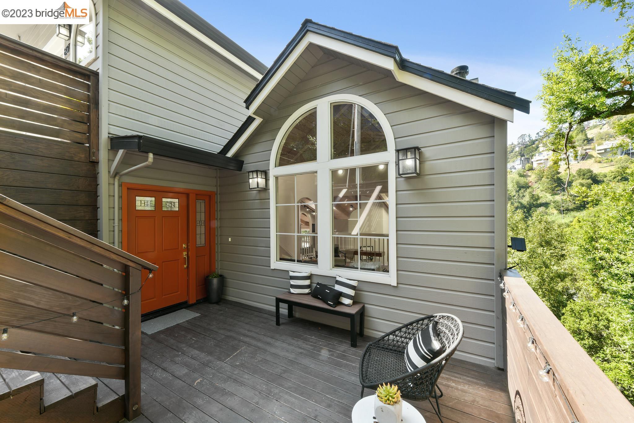 6737 OAKWOOD DR