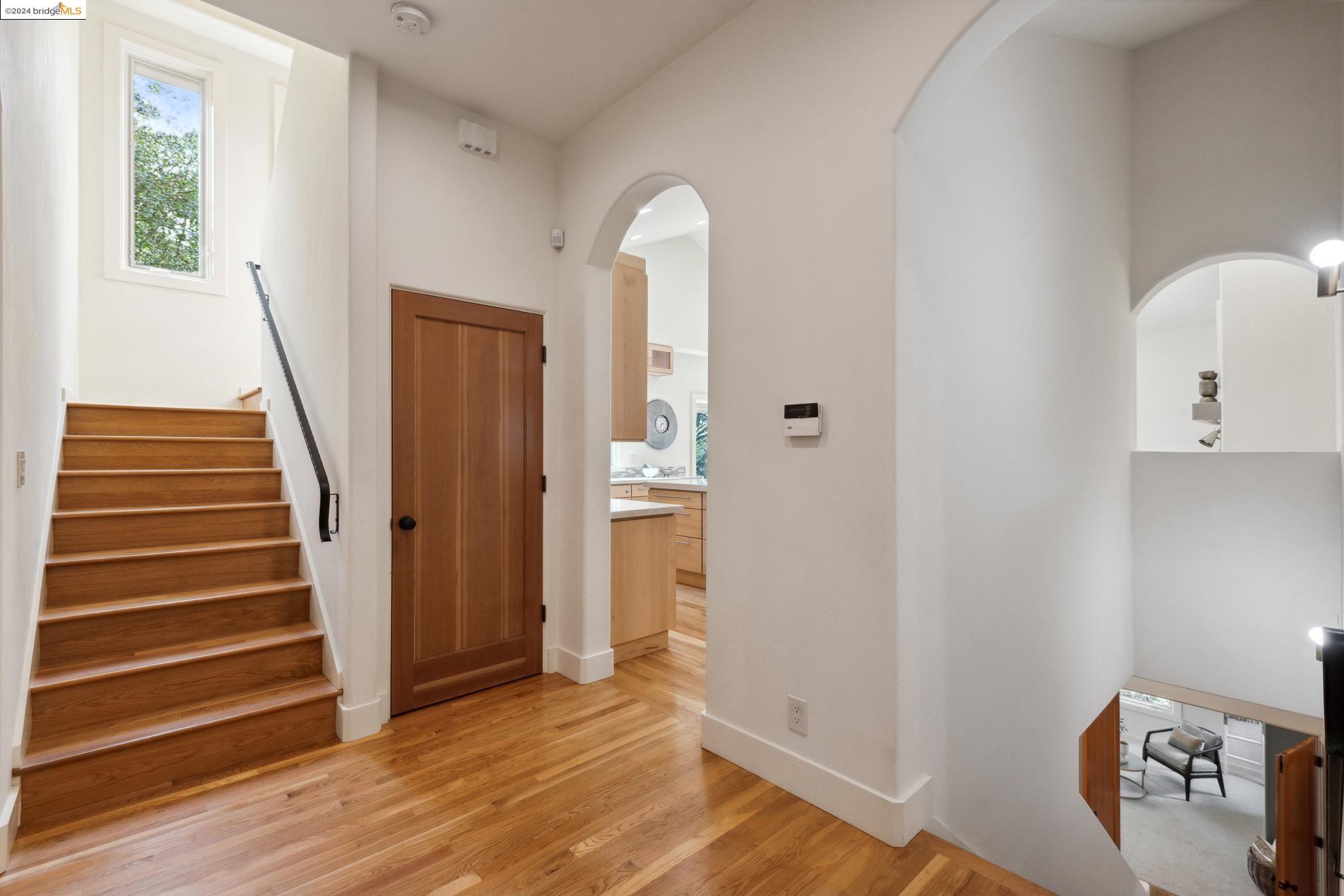 60 PINE HILLS CT