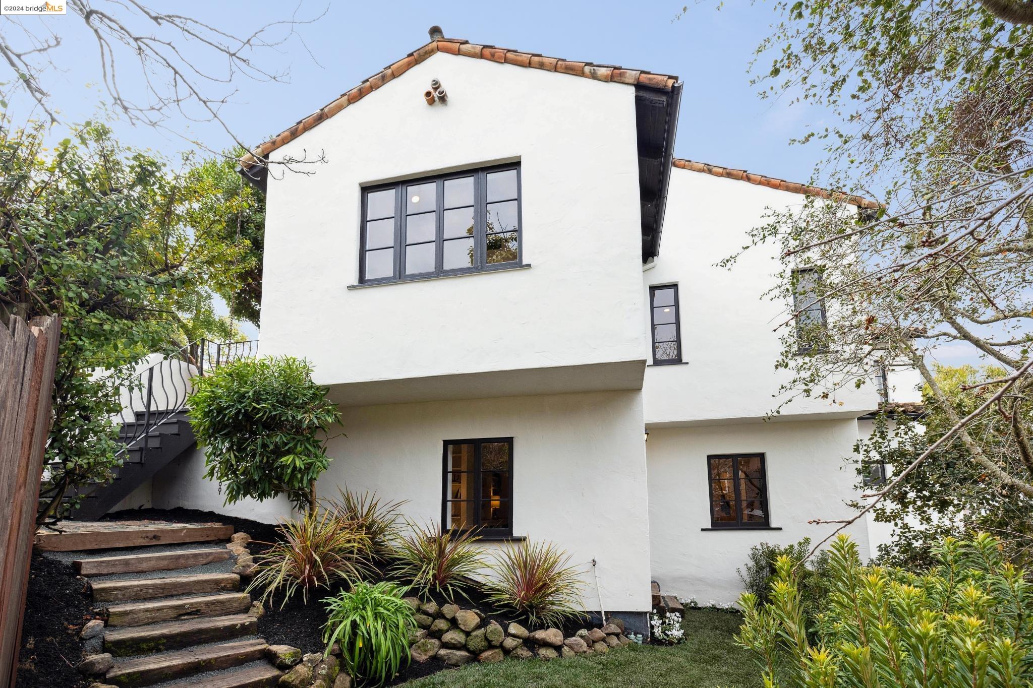 174 Alta Road