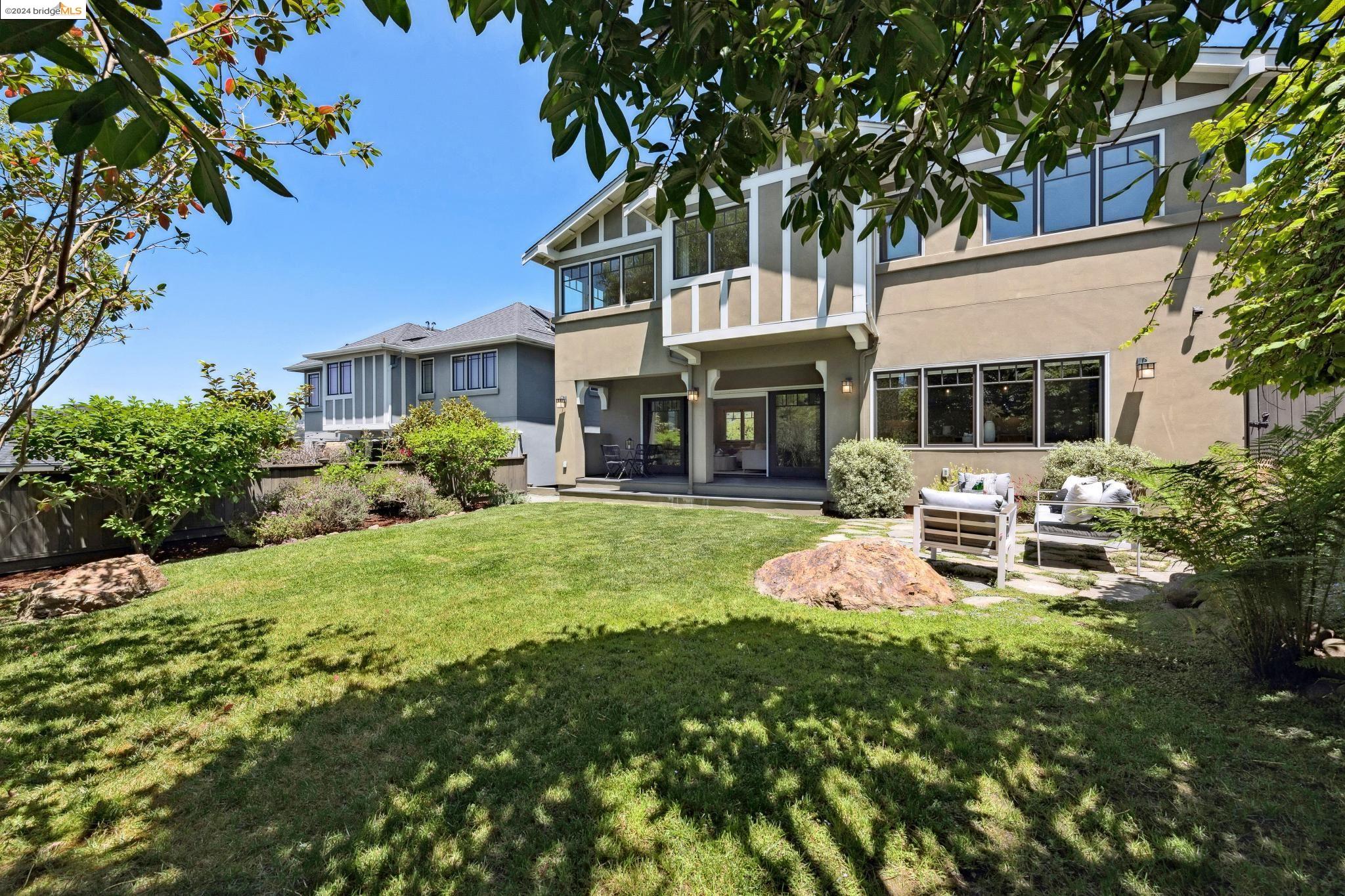 123 SHERIDAN ROAD