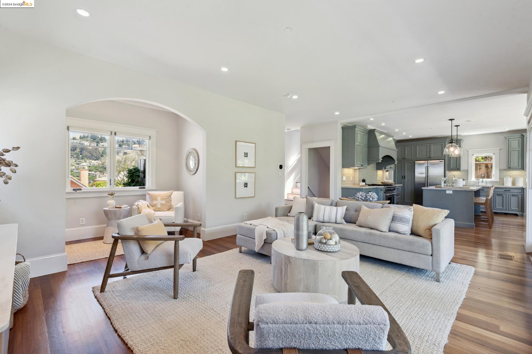 123 SHERIDAN ROAD