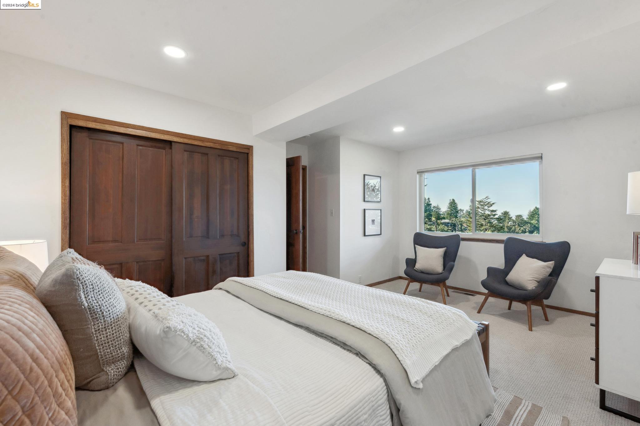 7039 SHIRLEY DRIVE