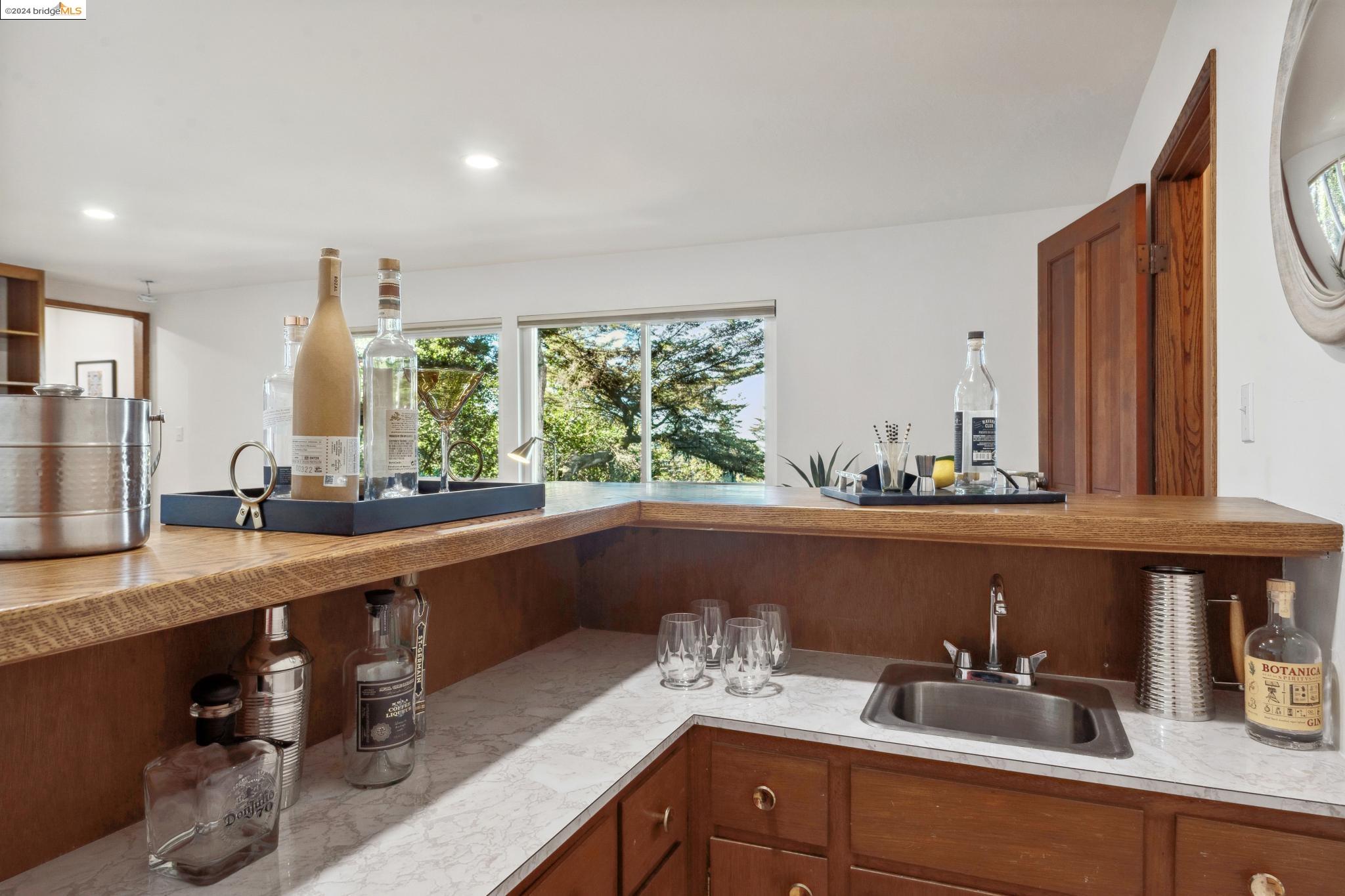 7039 SHIRLEY DRIVE