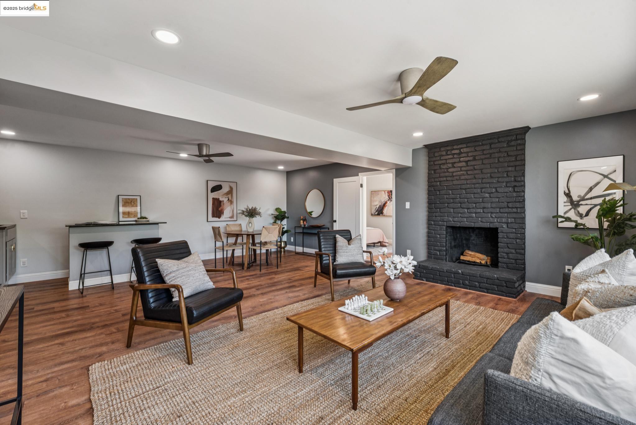 9 YARMOUTH CT