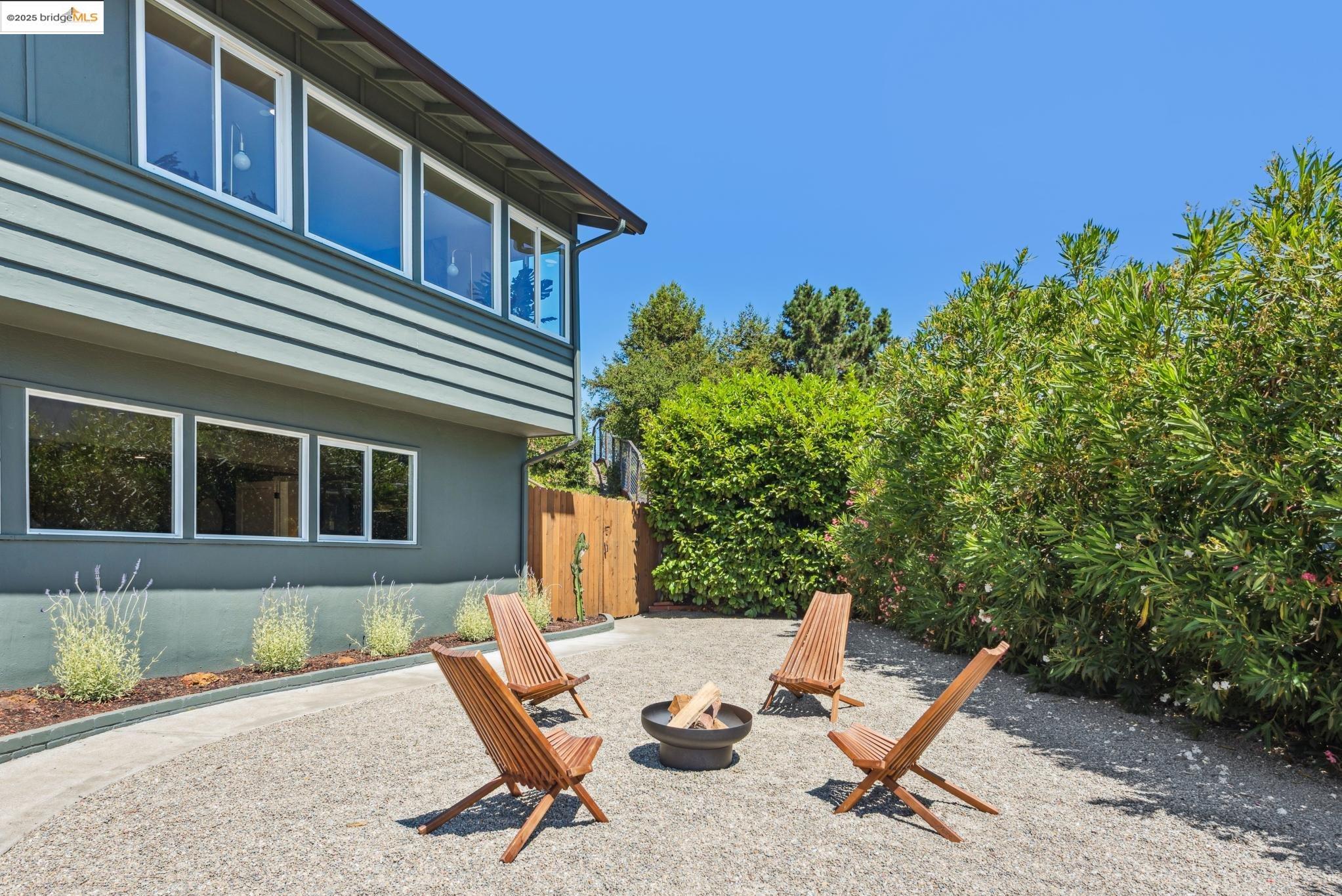 9 YARMOUTH CT
