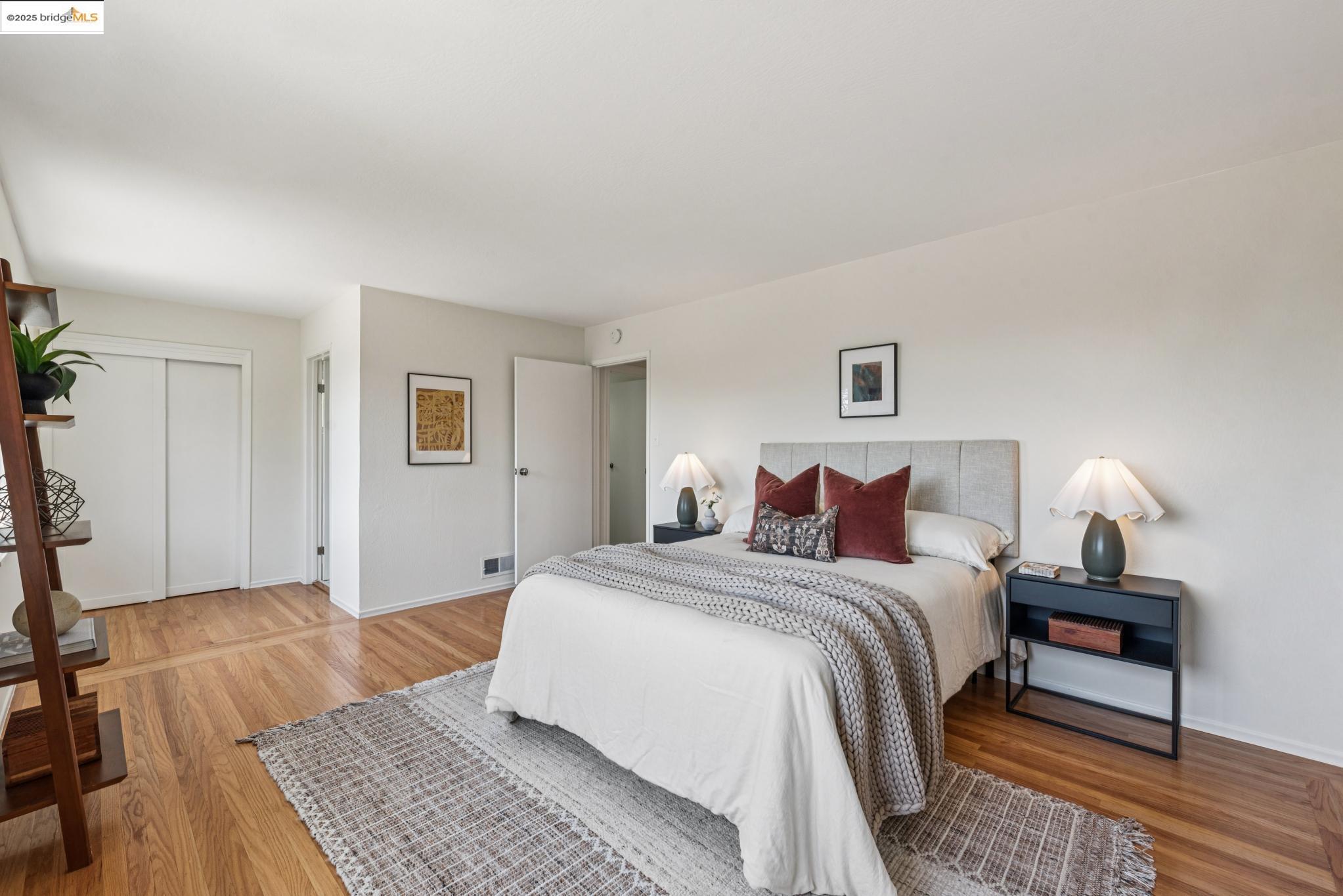 9 YARMOUTH CT