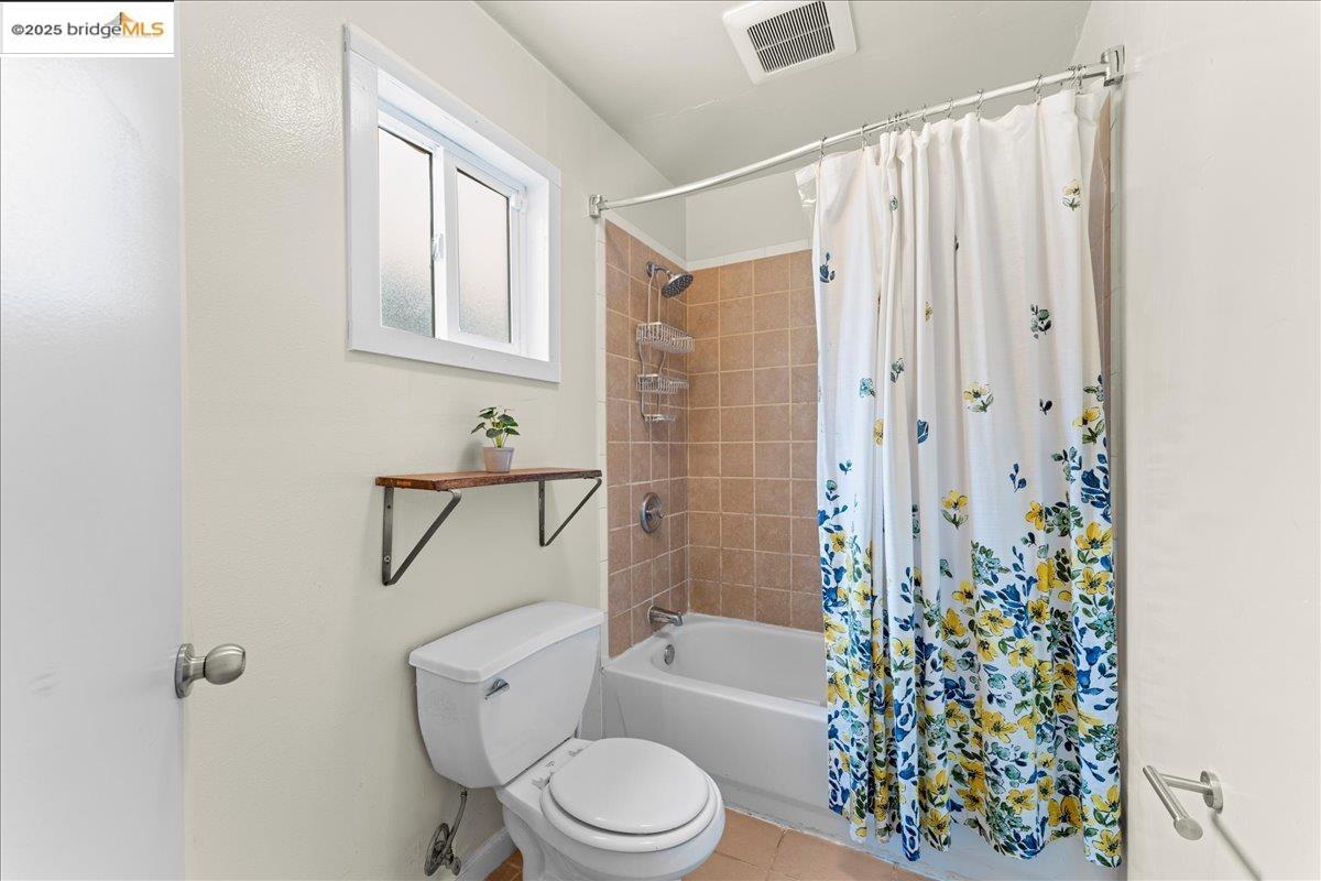 10430 Voltaire Ave, Oakland