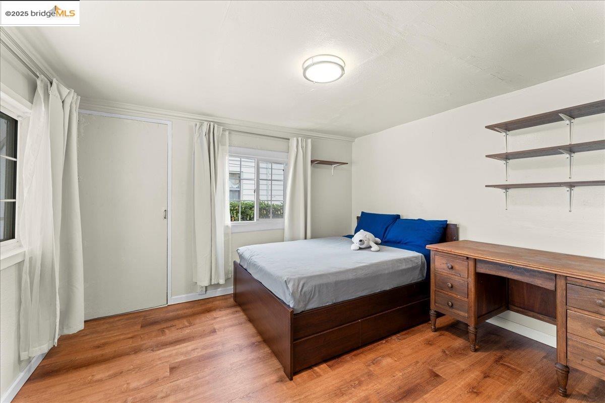 10430 Voltaire Ave, Oakland