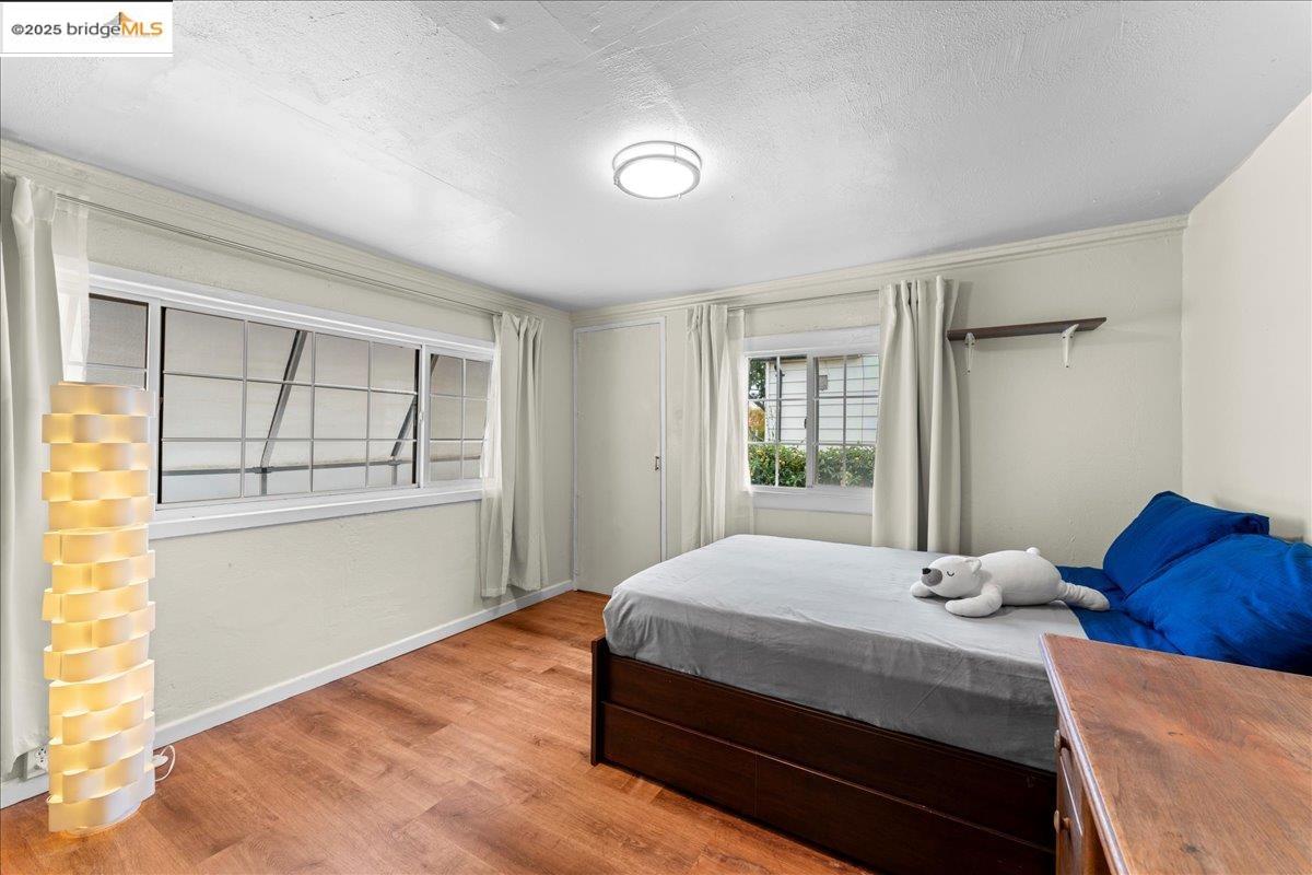 10430 Voltaire Ave, Oakland