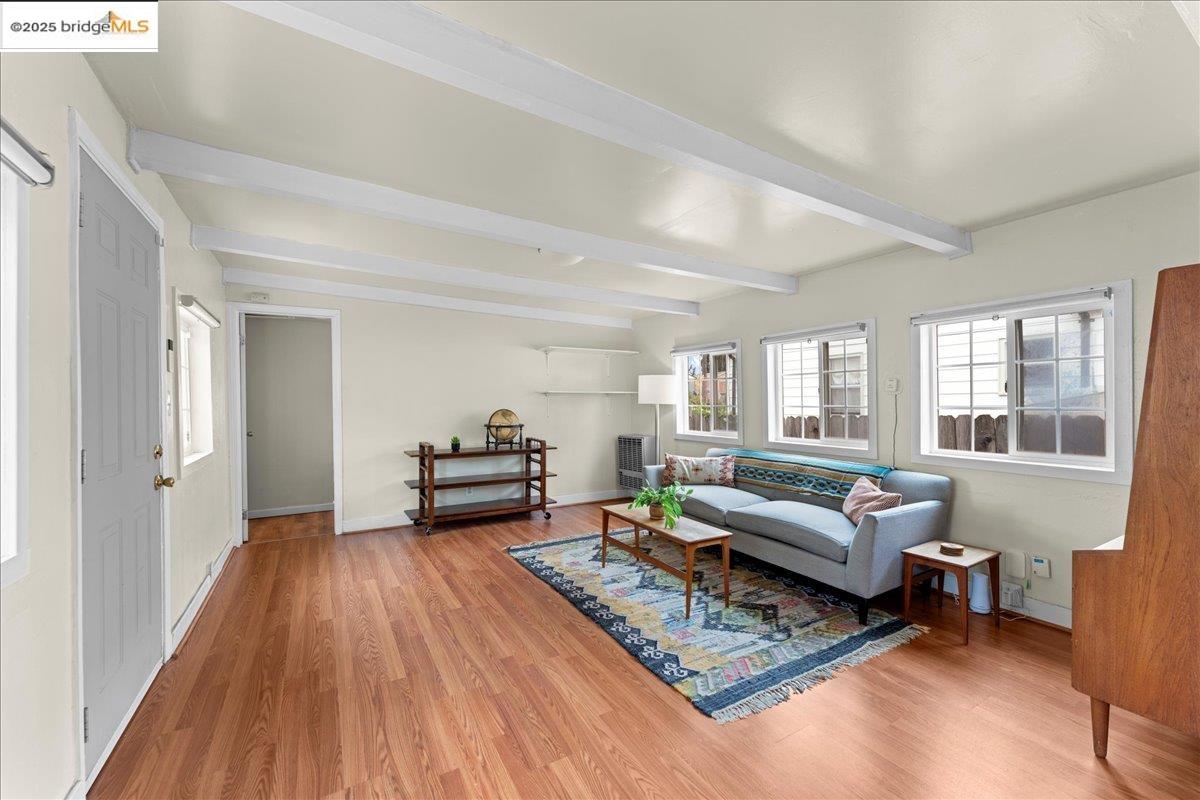 10430 Voltaire Ave, Oakland