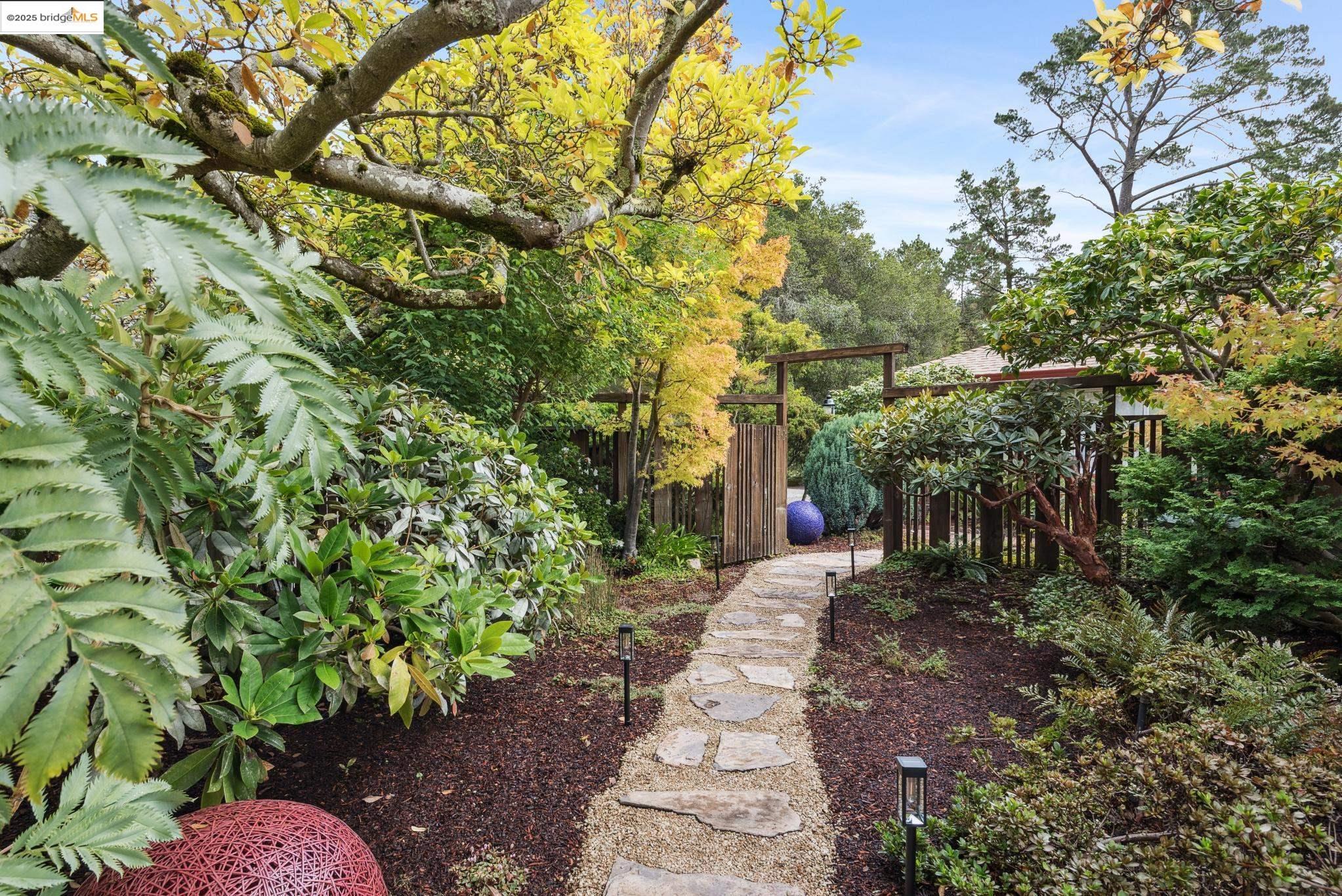 5690 CHELTON DRIVE, Oakland