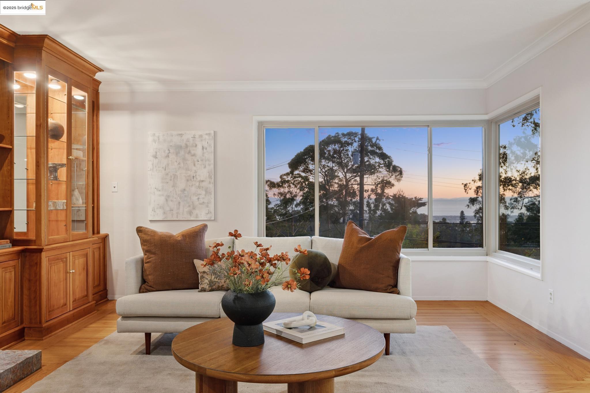 5690 CHELTON DRIVE, Oakland