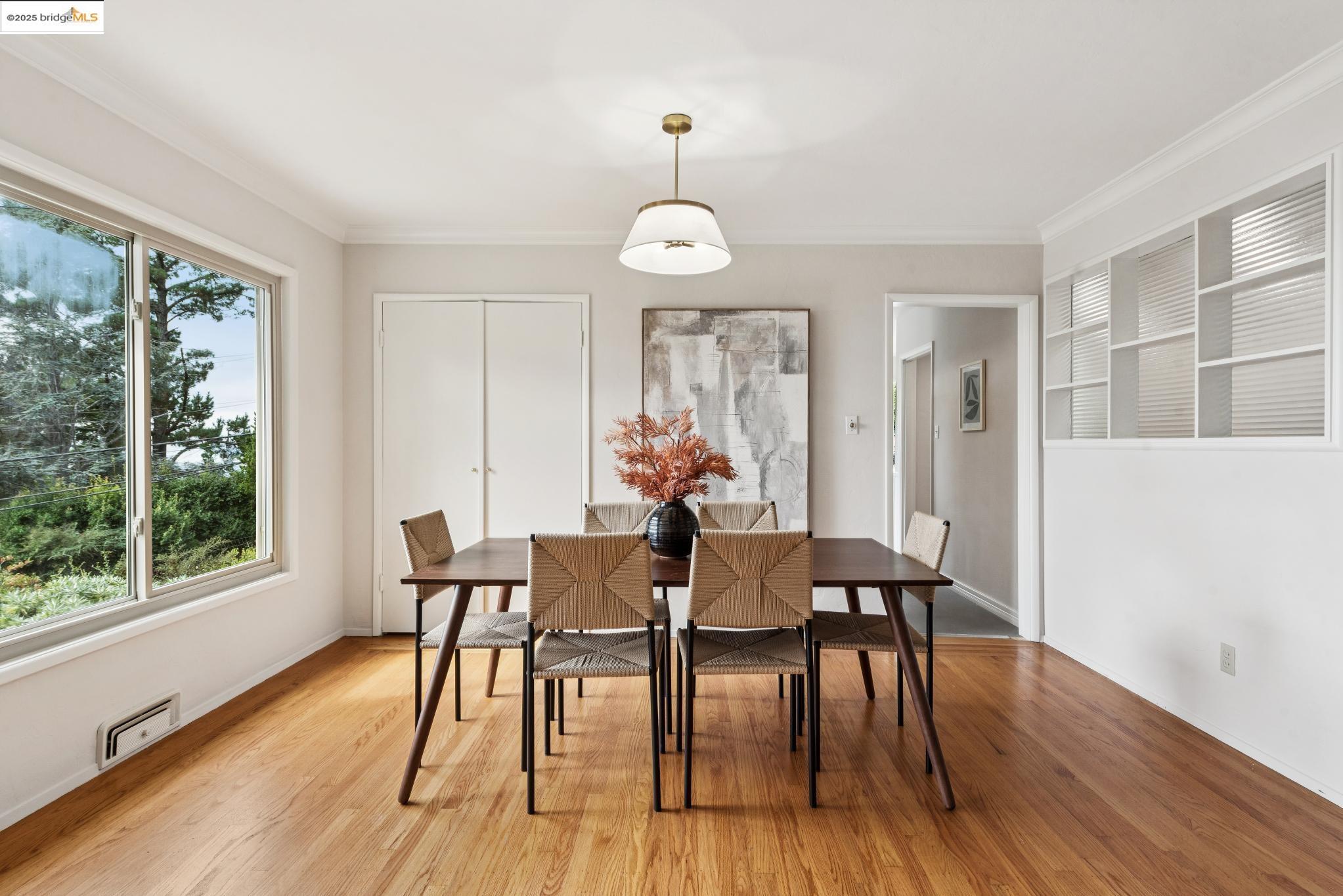 5690 CHELTON DRIVE, Oakland