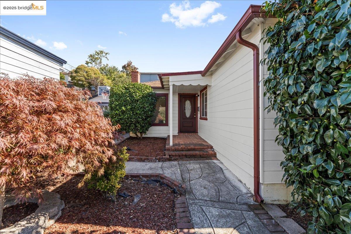 18592 MADISON AVE, Castro Valley