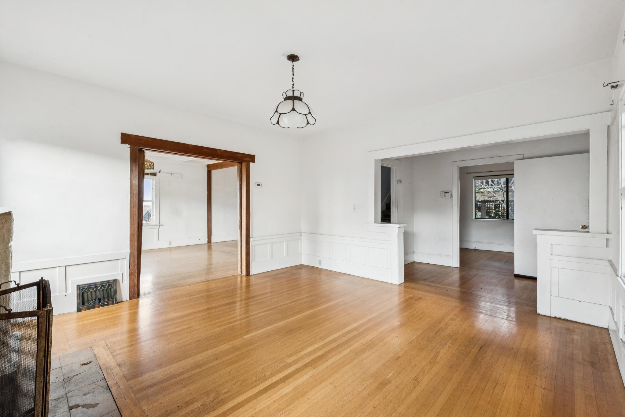 5765 MANILA AVE