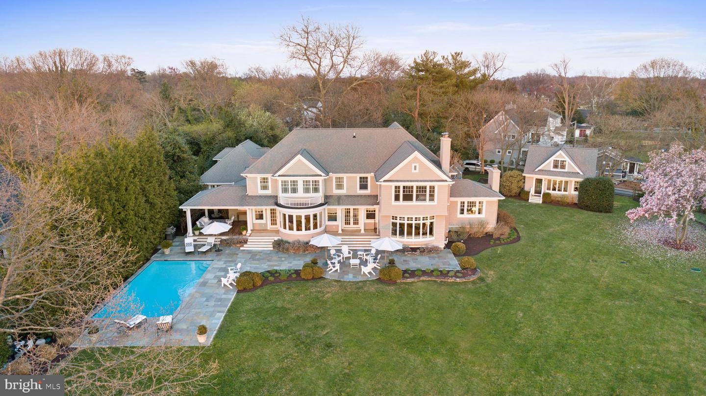 2701 Wild Holly Rd