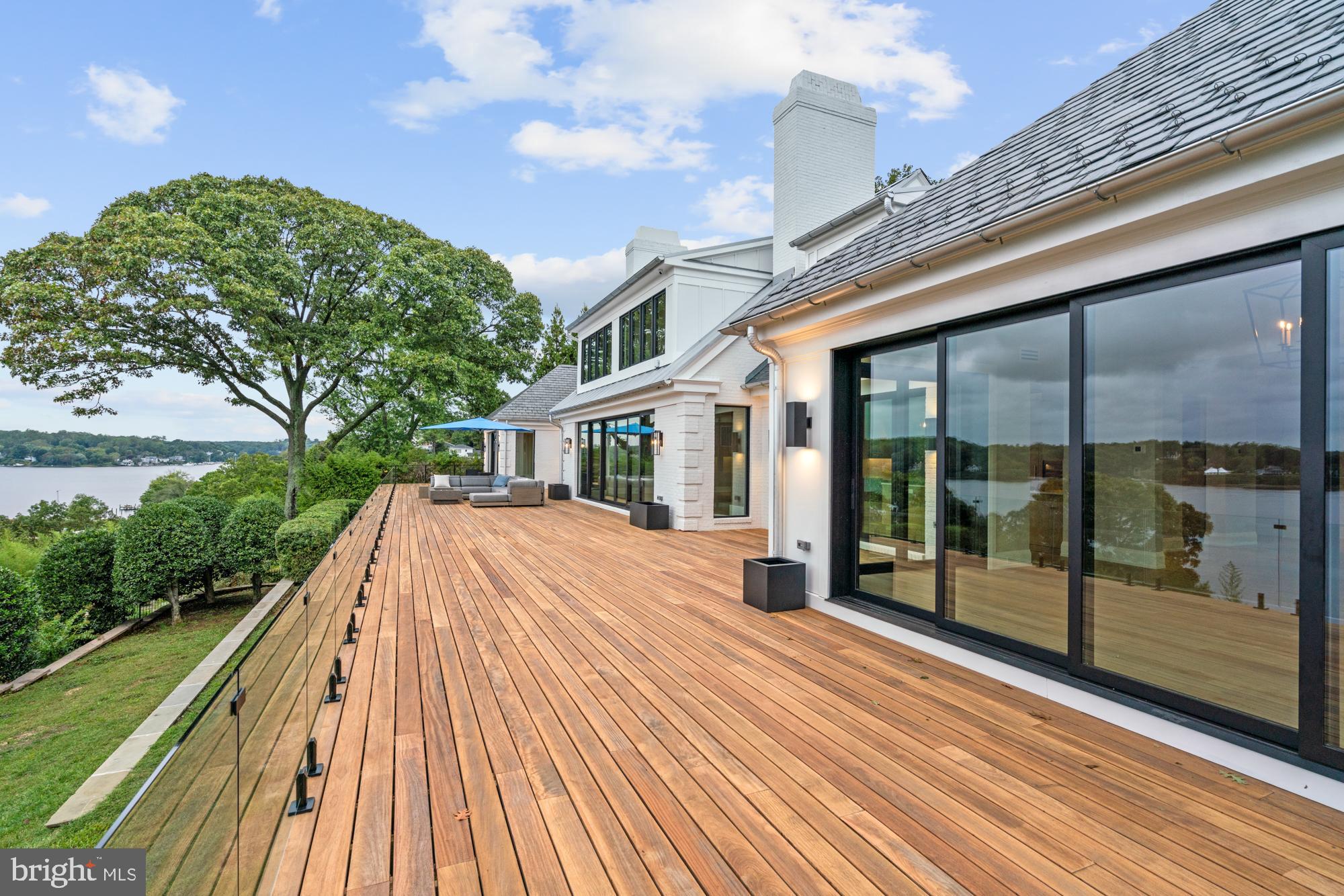 205 Winchester Beach Dr