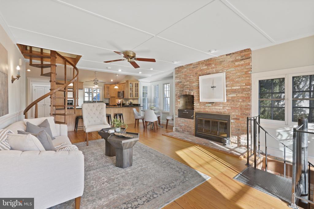 755 Dividing Rd
