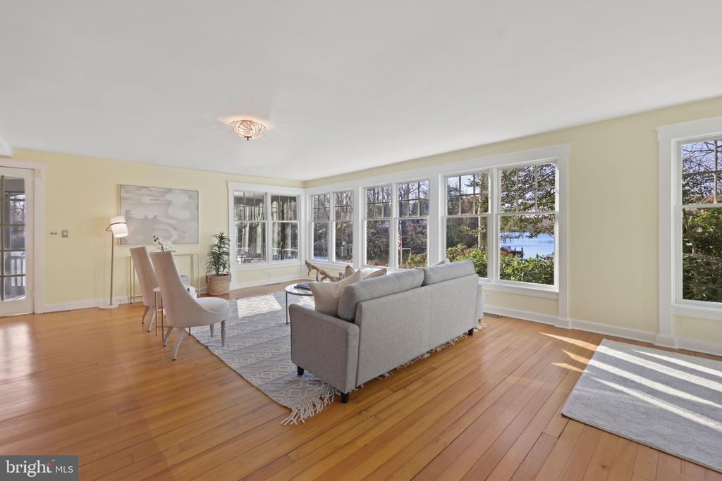 755 Dividing Rd