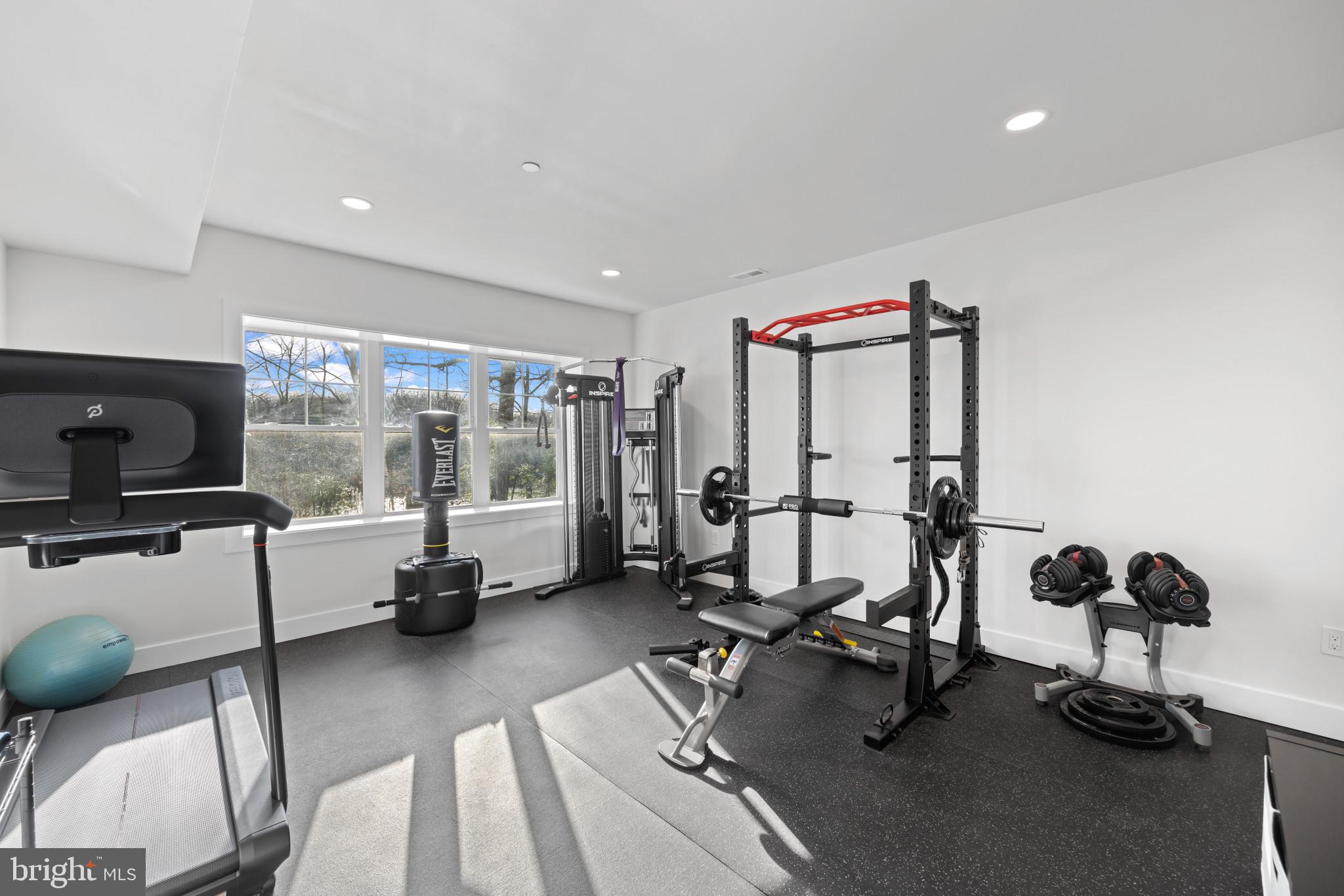 3320 Breckenridge Way