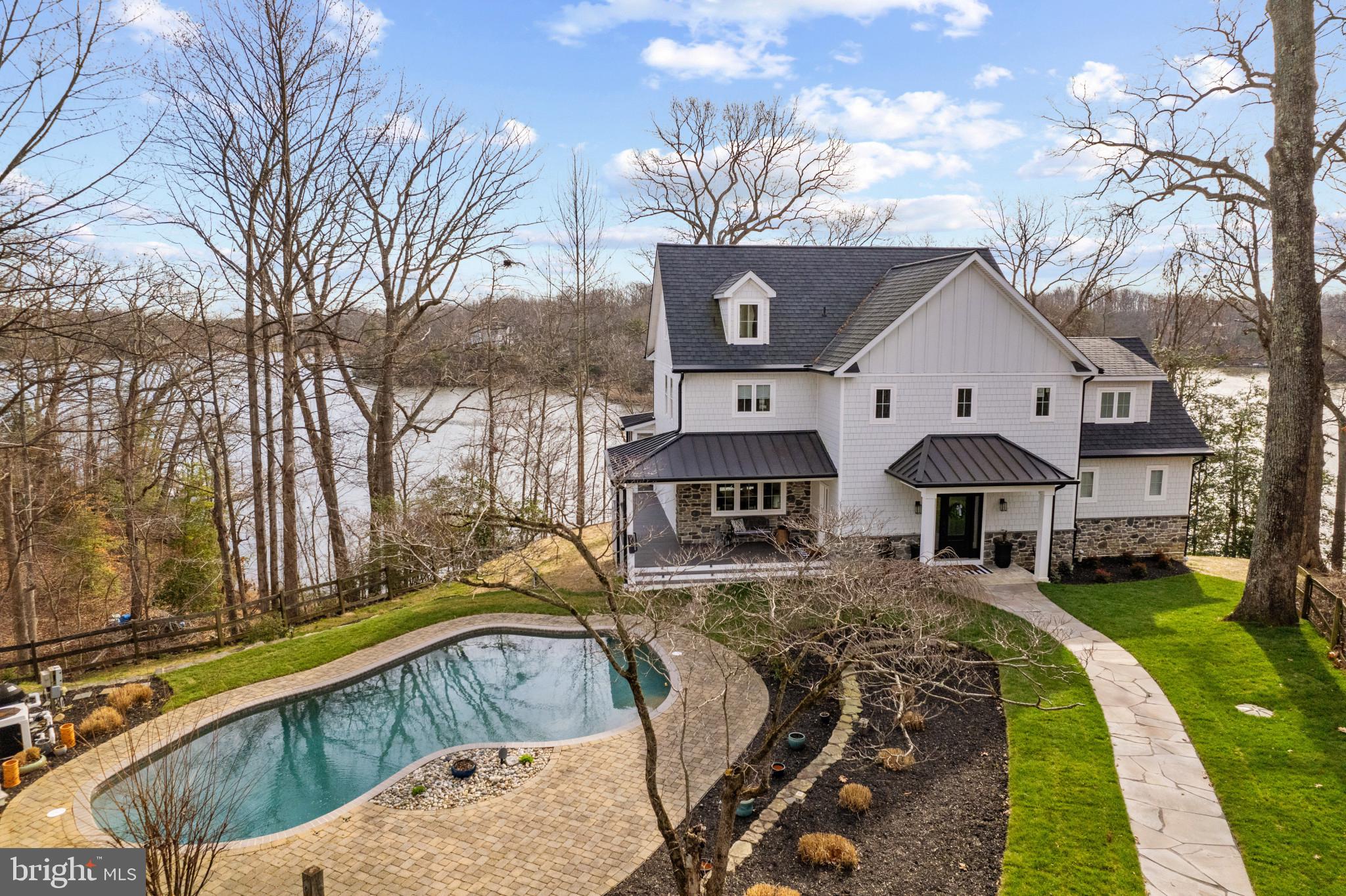 3320 Breckenridge Way