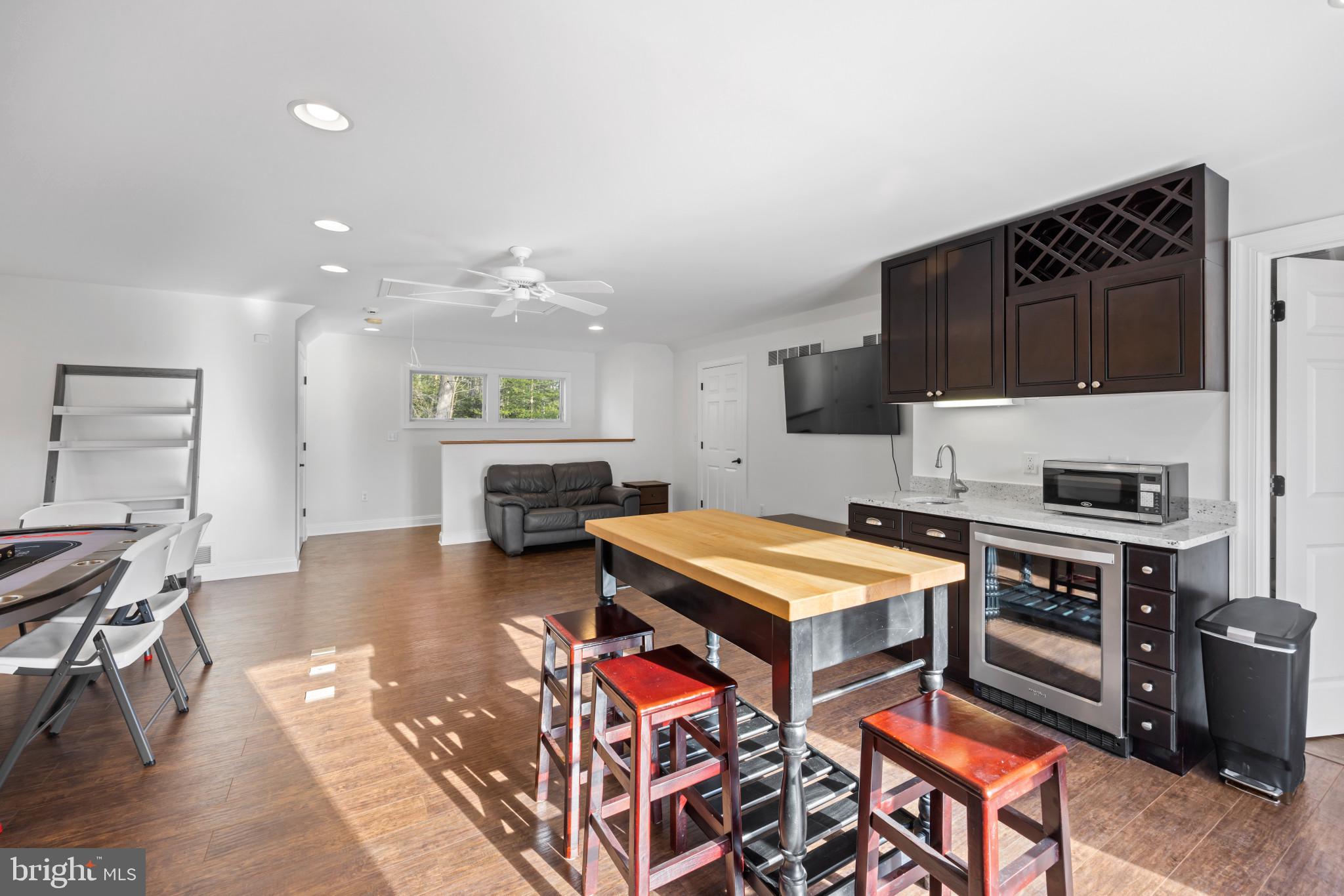 3320 Breckenridge Way