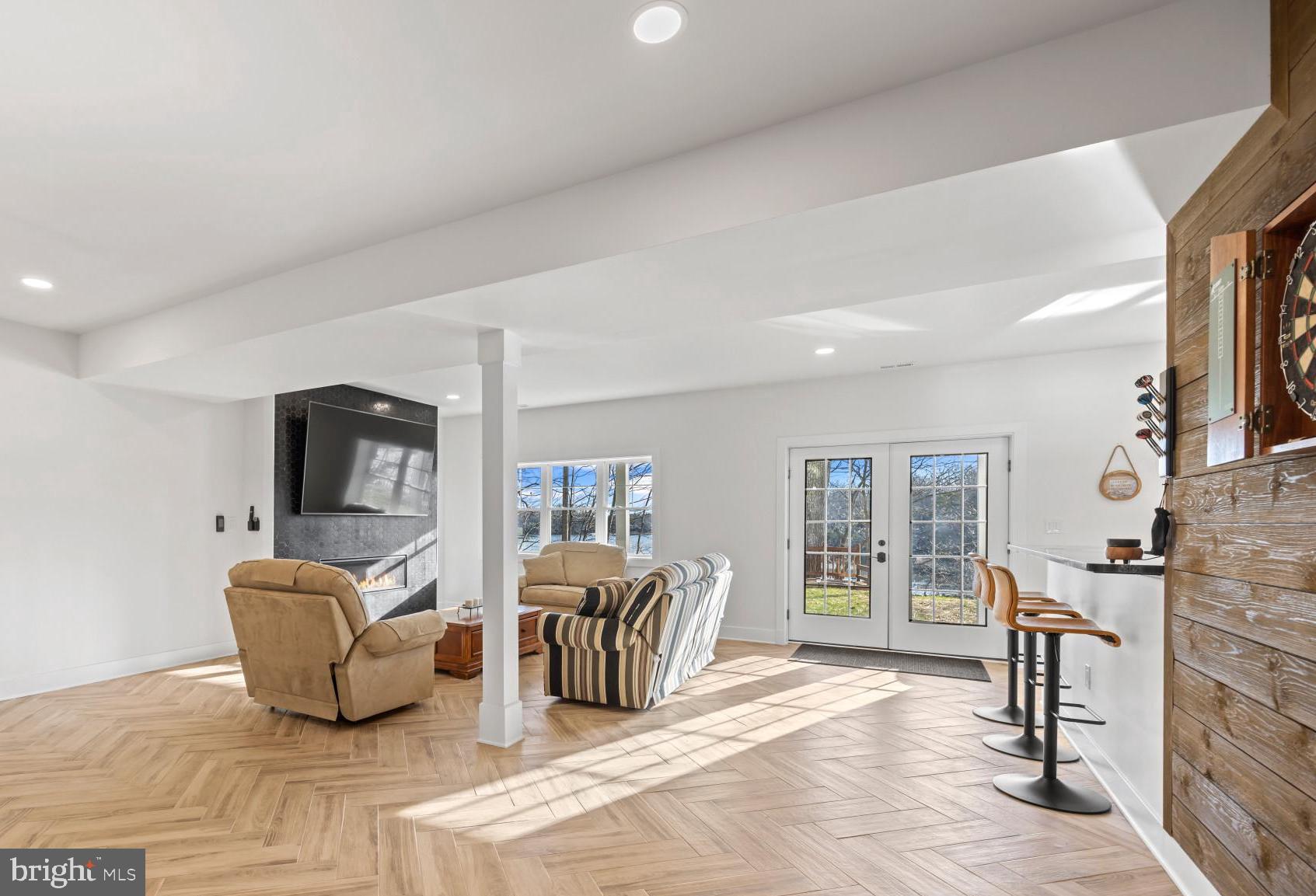 3320 Breckenridge Way