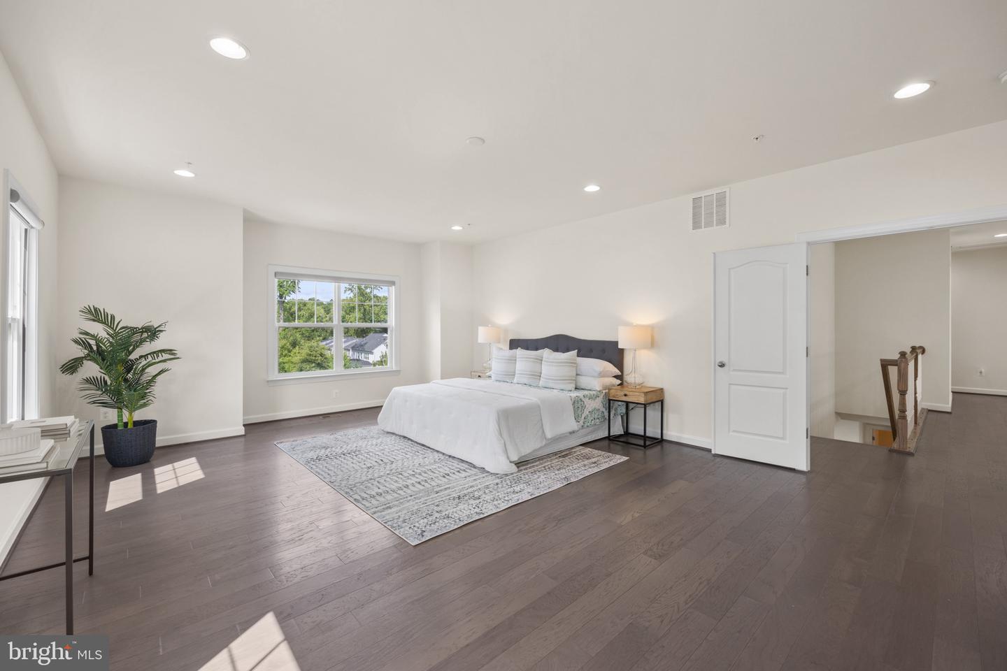 151 Moore Rd